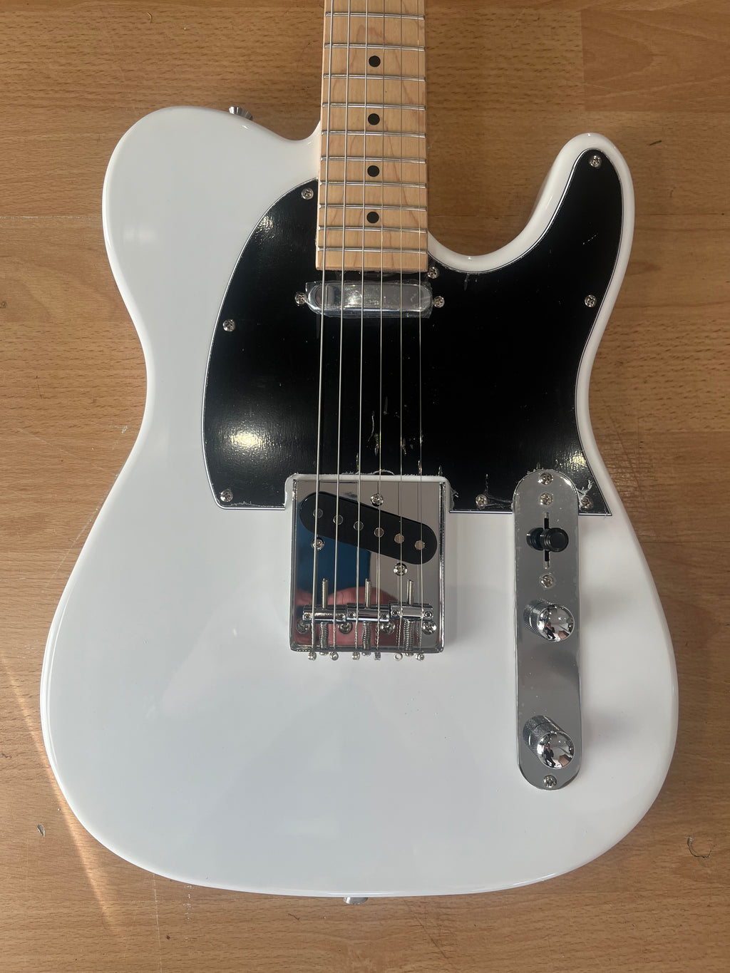 Gould Electric Guitar - Tennessee Model. Pure White