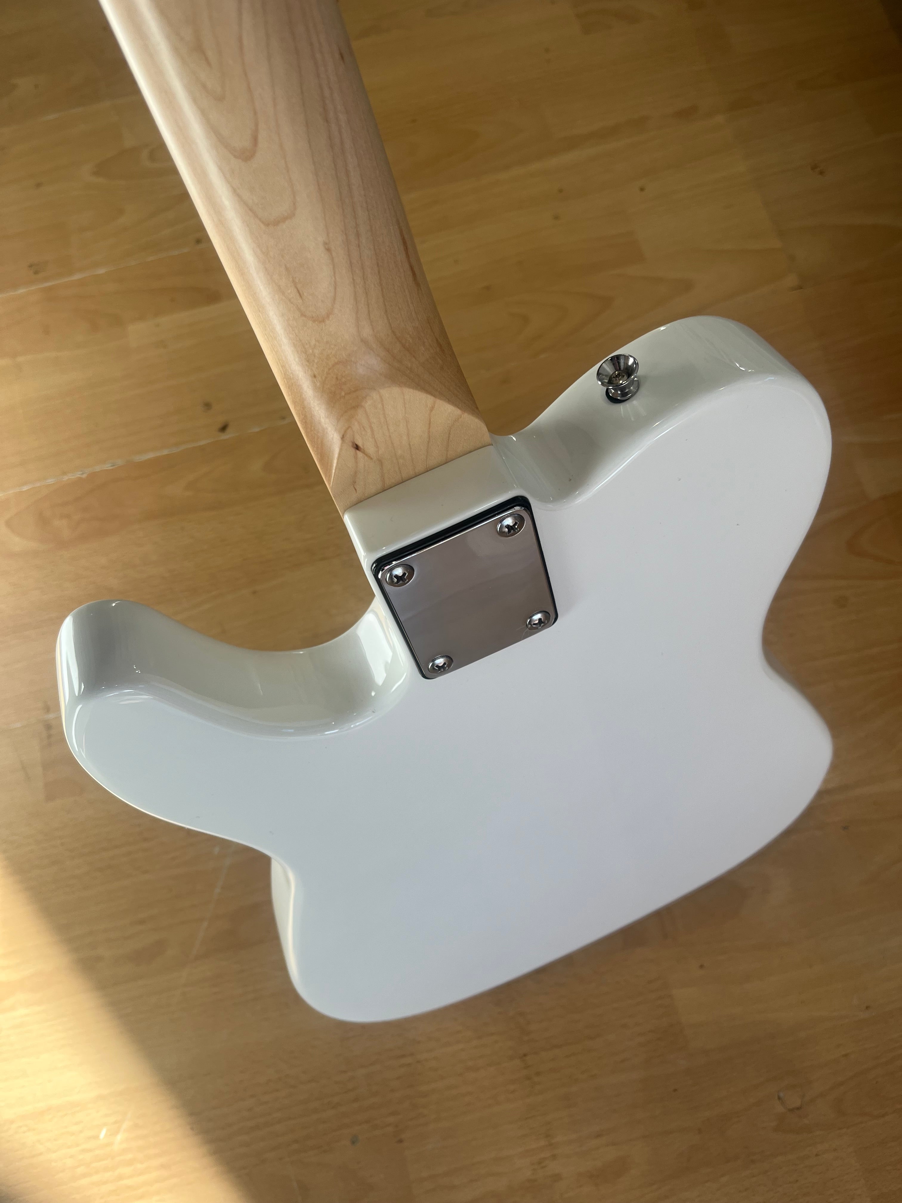 Gould Electric Guitar - Tennessee Model. Pure White