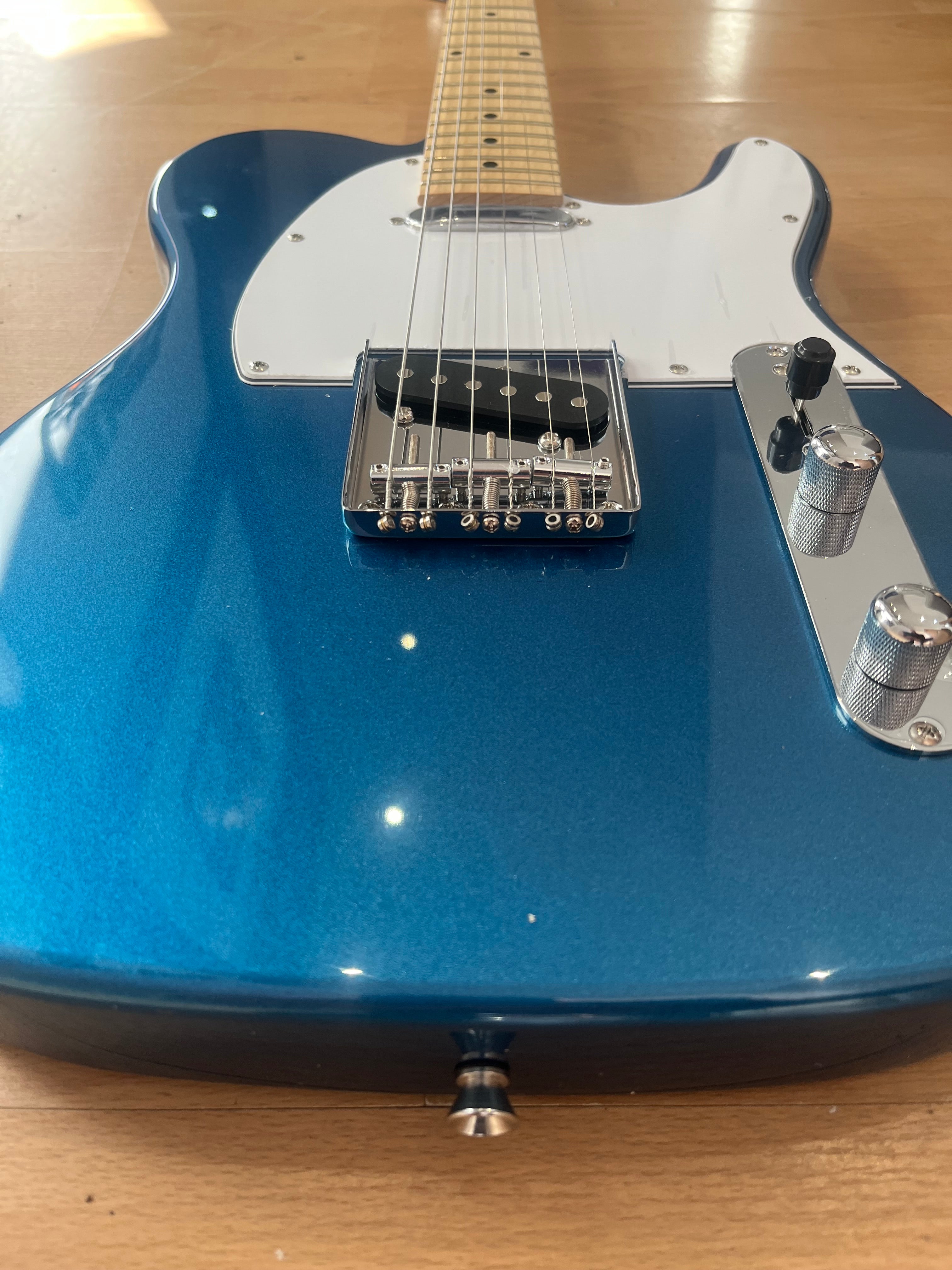 Gould Electric Guitar - Tennessee Model. Metallic Blue