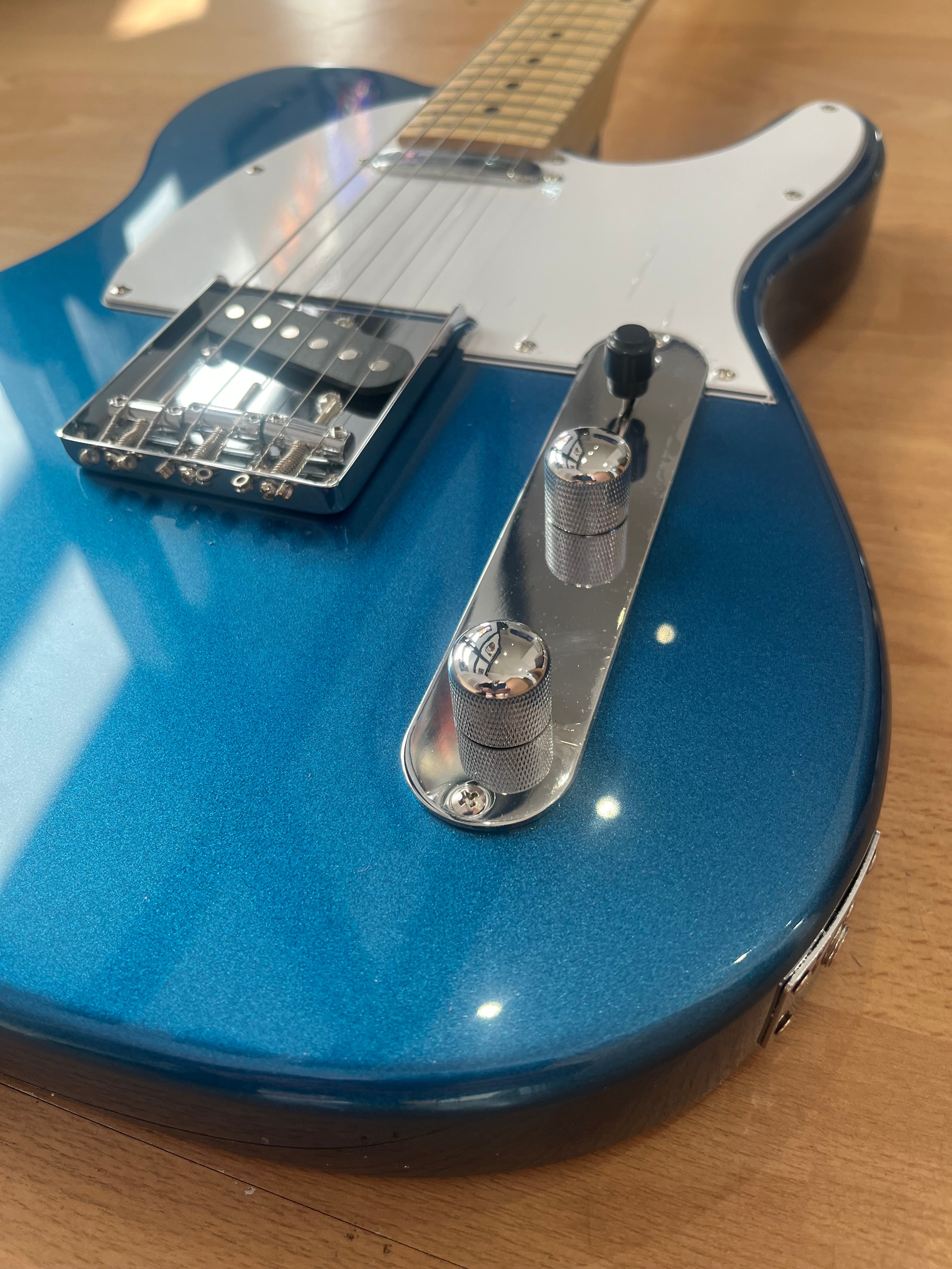 Gould Electric Guitar - Tennessee Model. Metallic Blue