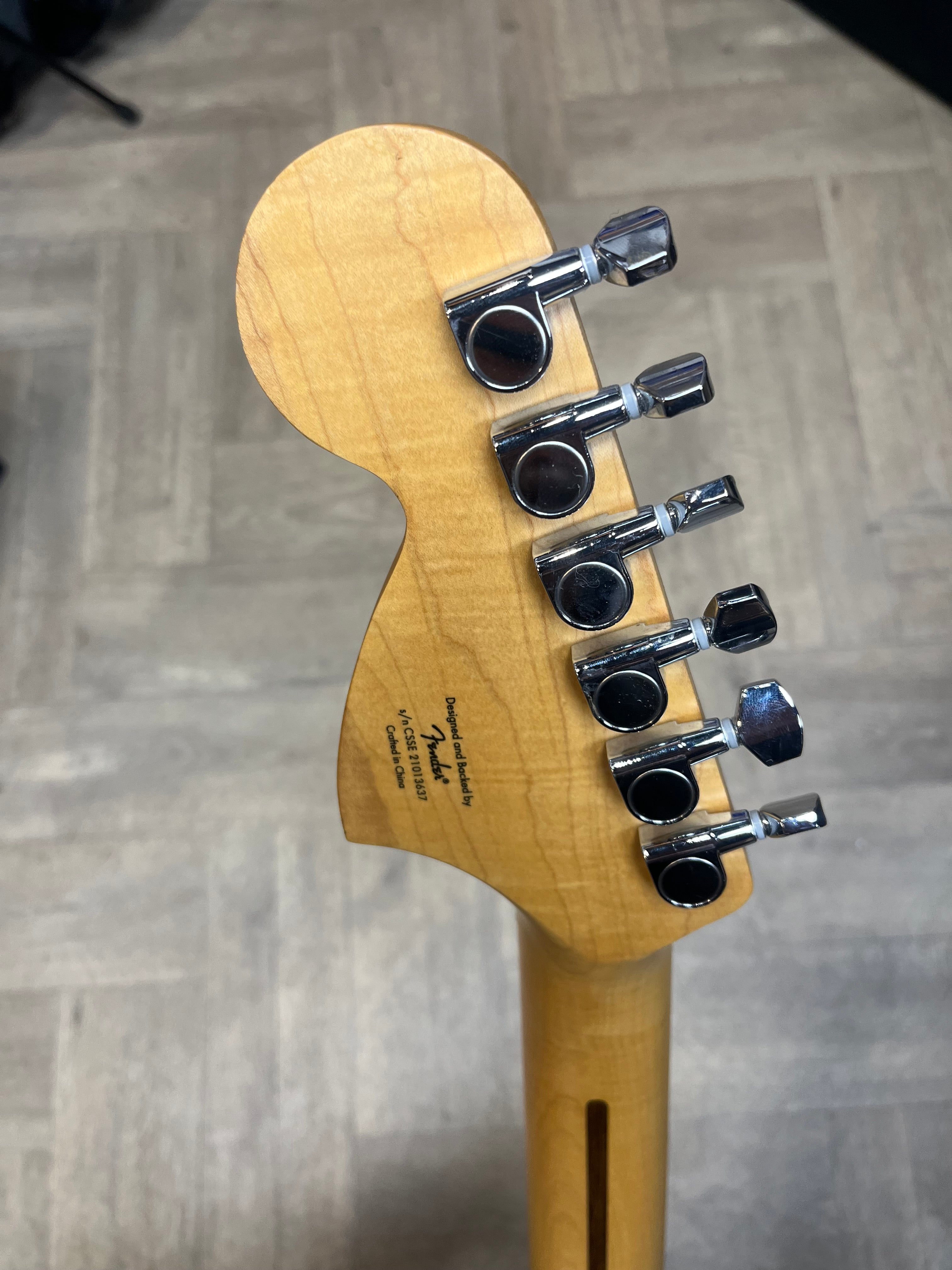 Squier Stratocaster – Arctic White (Excellent Condition)