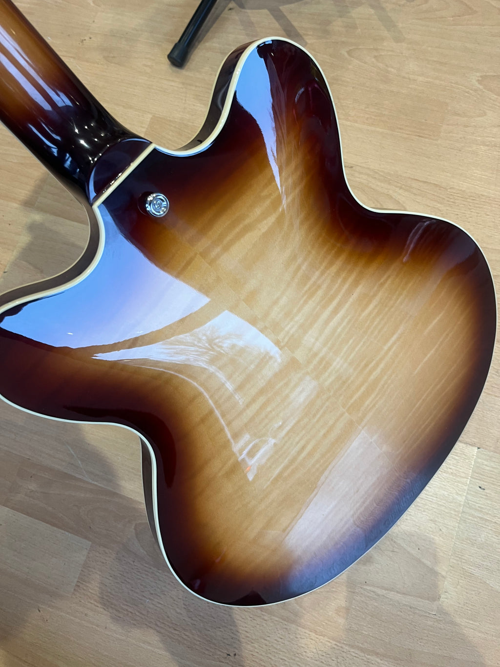 Hofner HCT Verythin – Sunburst