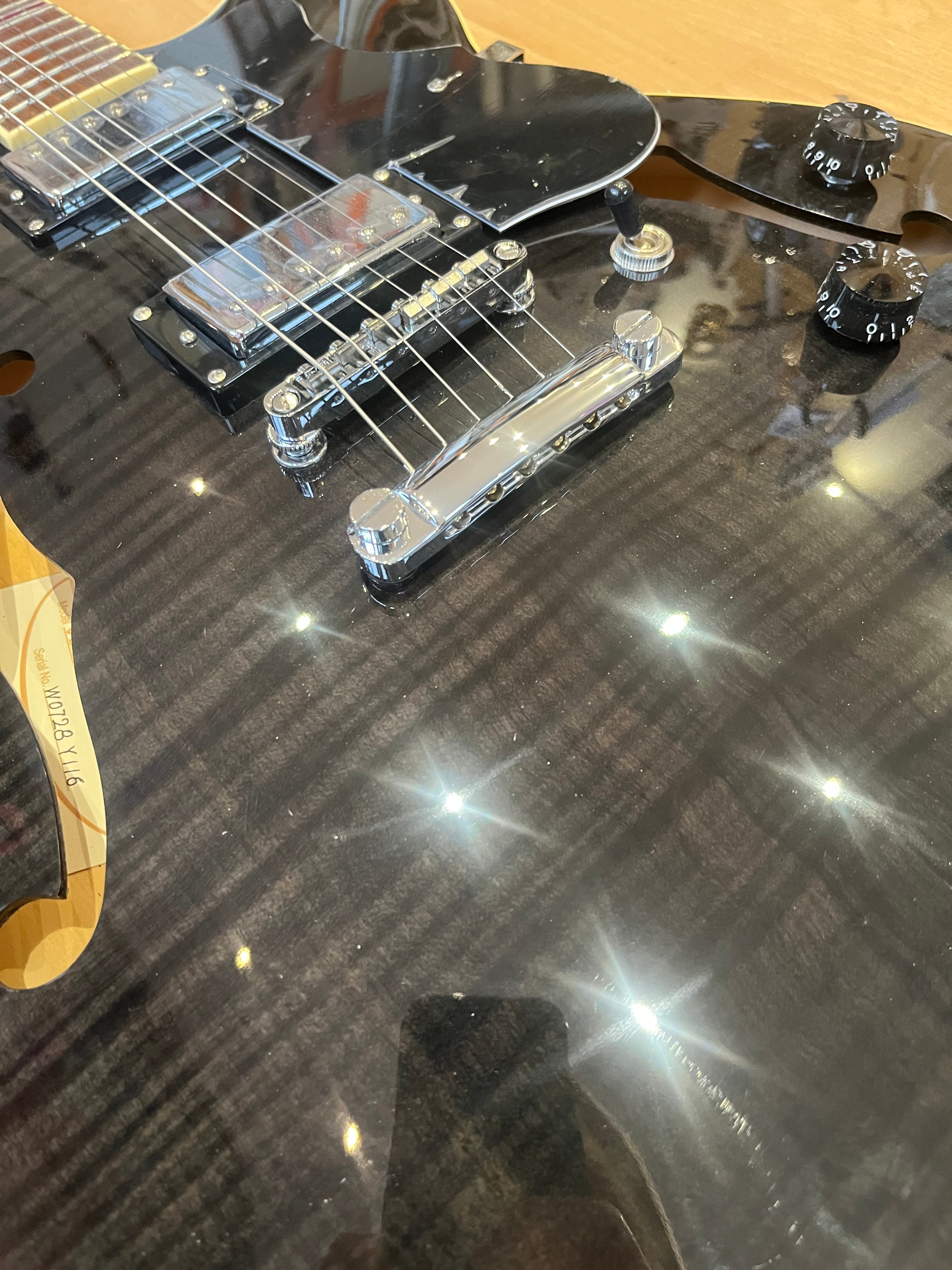 Hofner HCT Verythin – Black