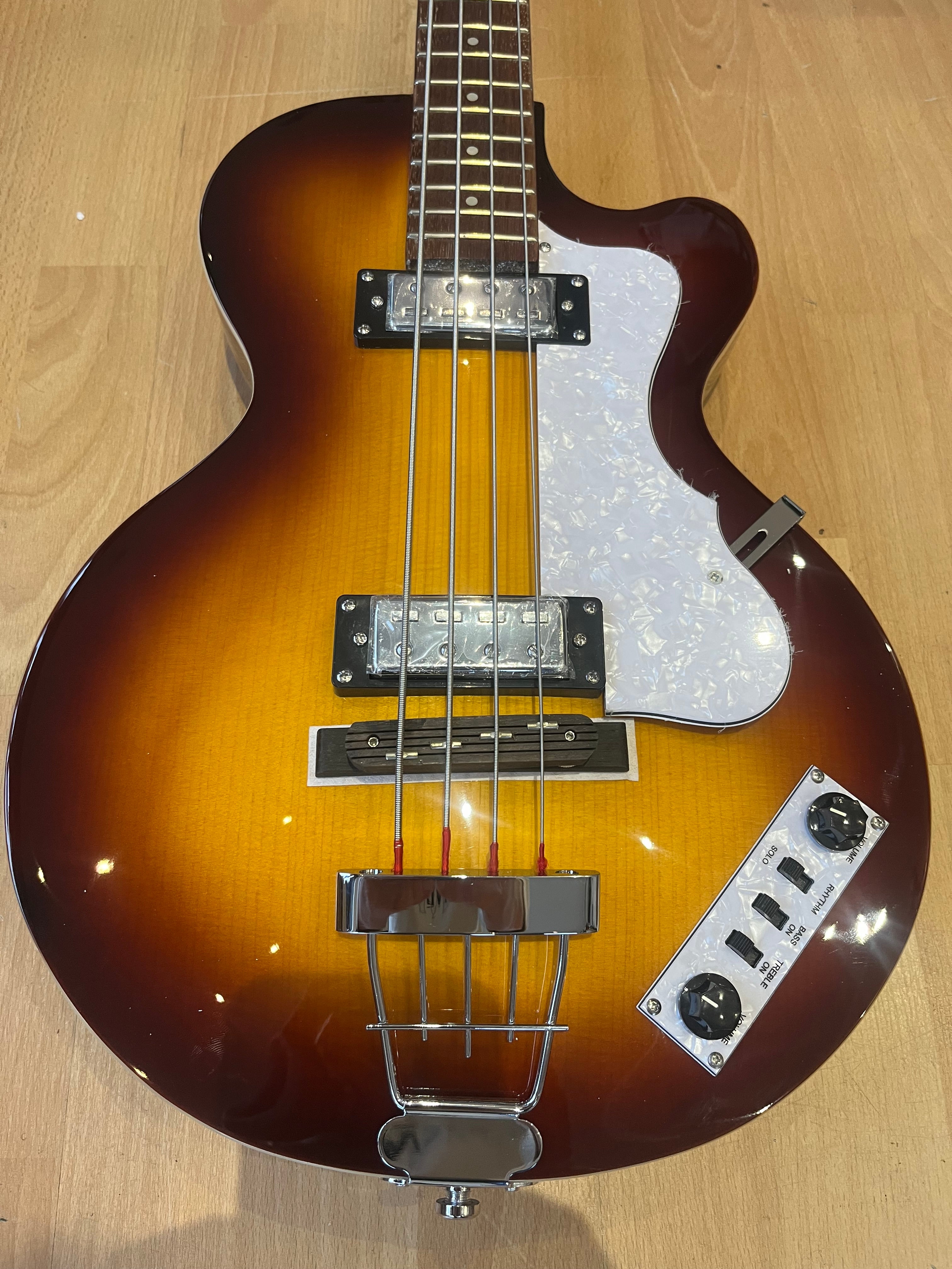 Hofner Ignition Club Bass – Sunburst