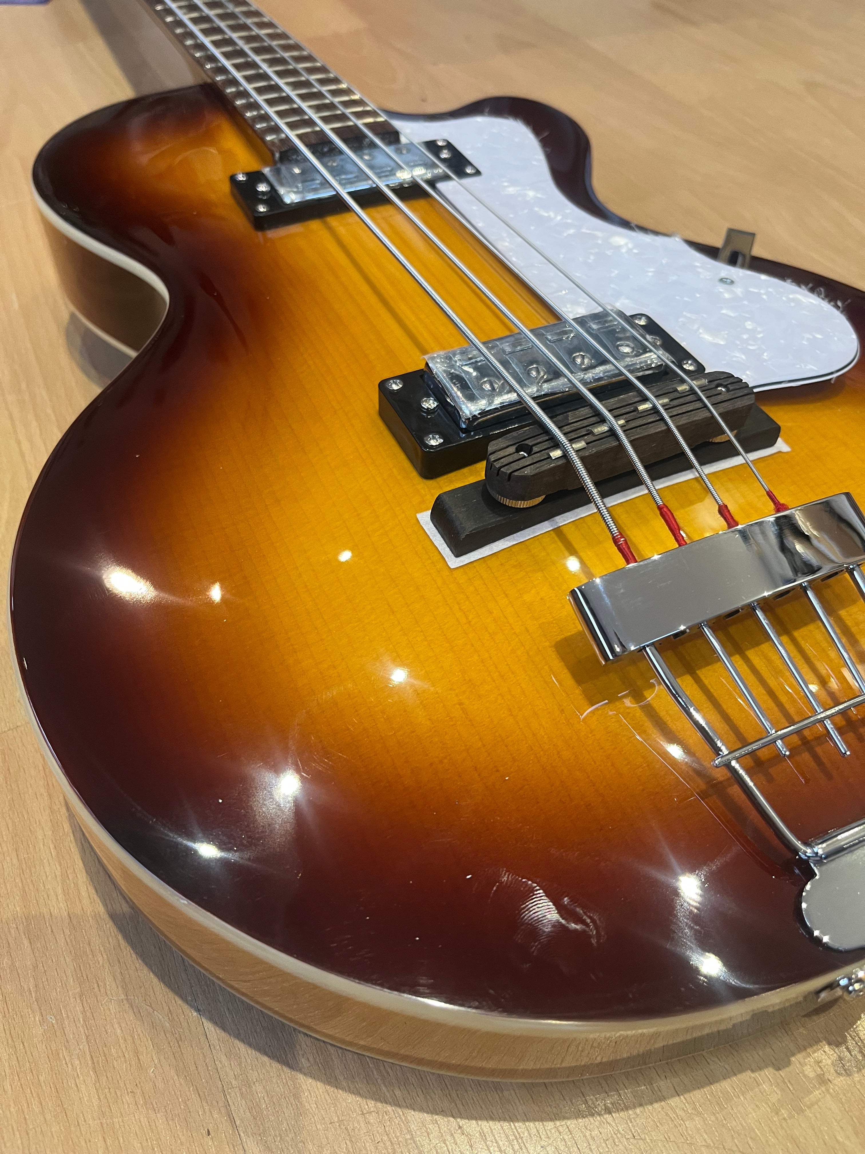 Hofner Ignition Club Bass – Sunburst