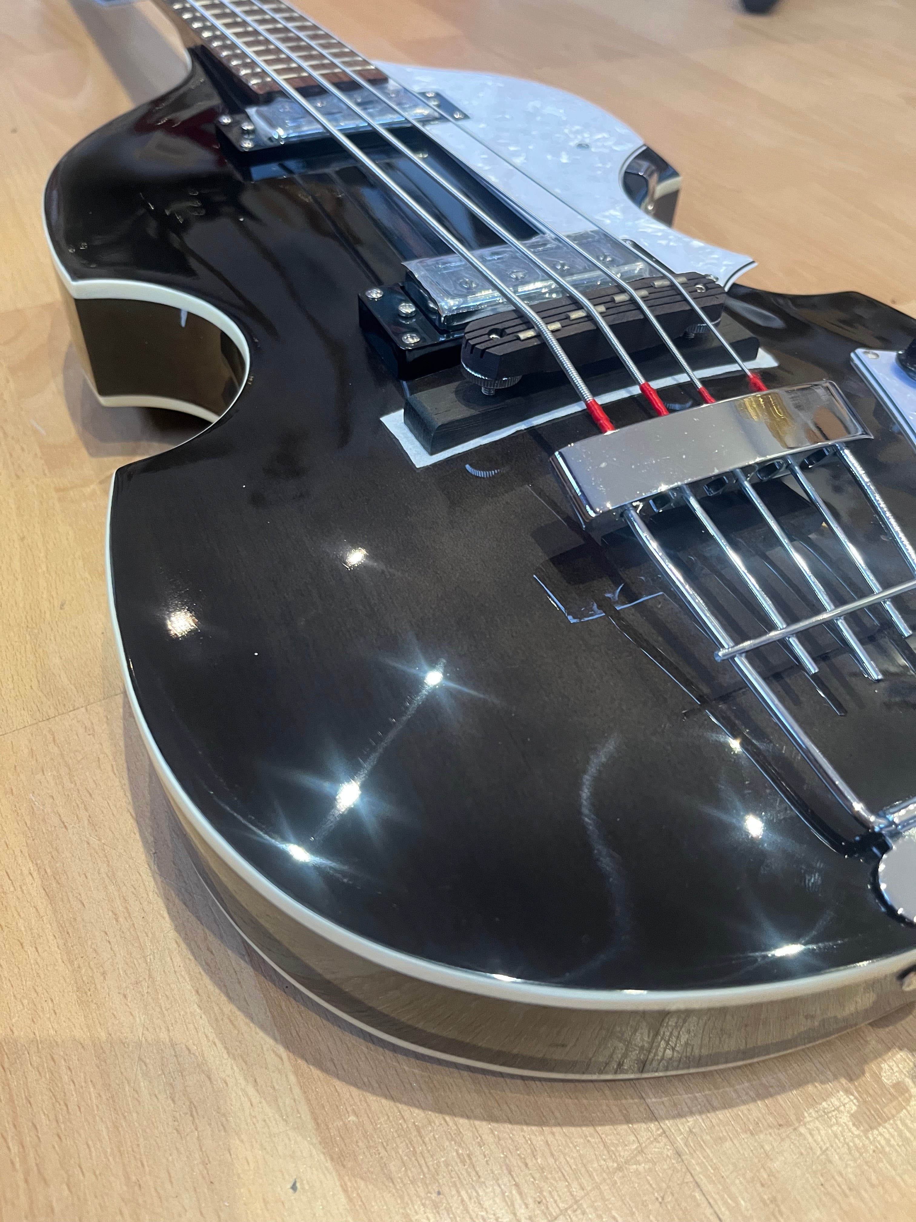 Hofner Ignition Violin Bass Transparent Black