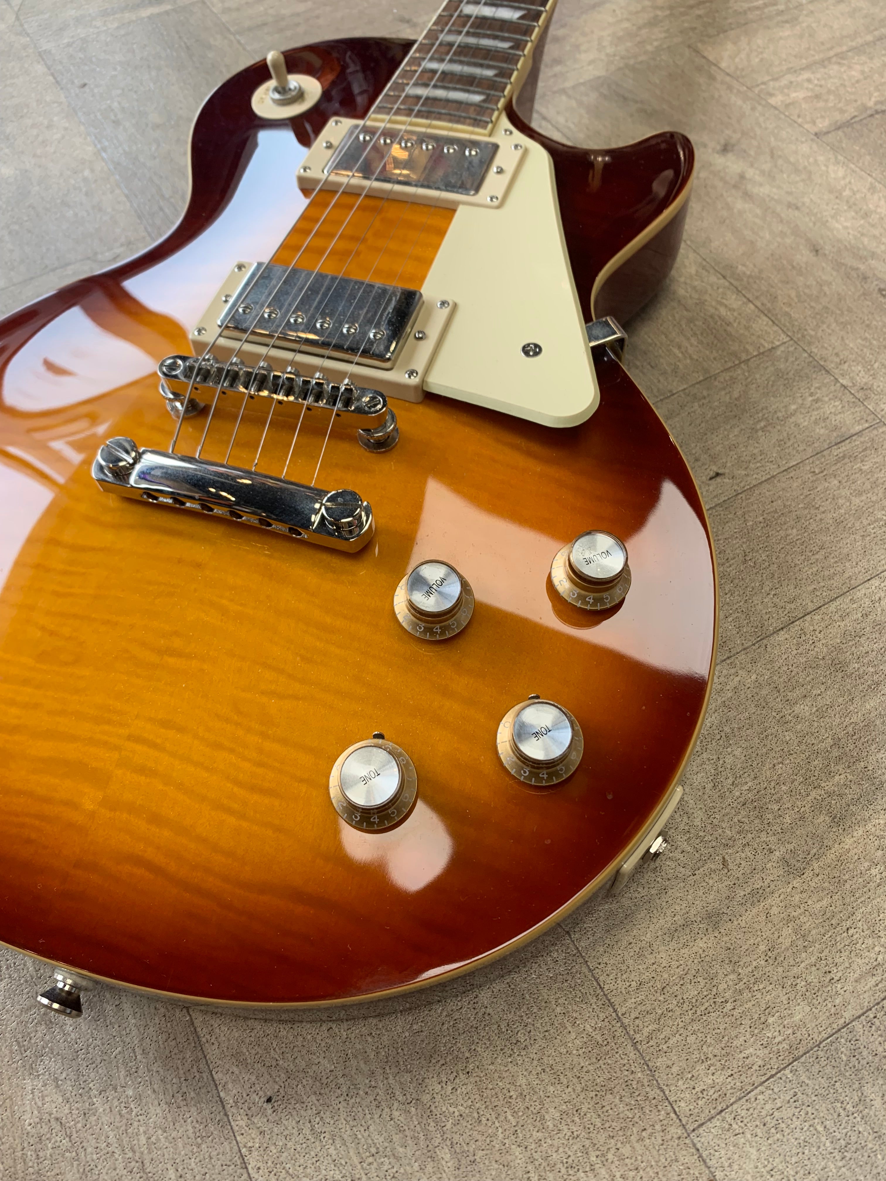 Epiphone Les Paul Standard – Heritage Cherry Sunburst – EXCELLENT CONDITION
