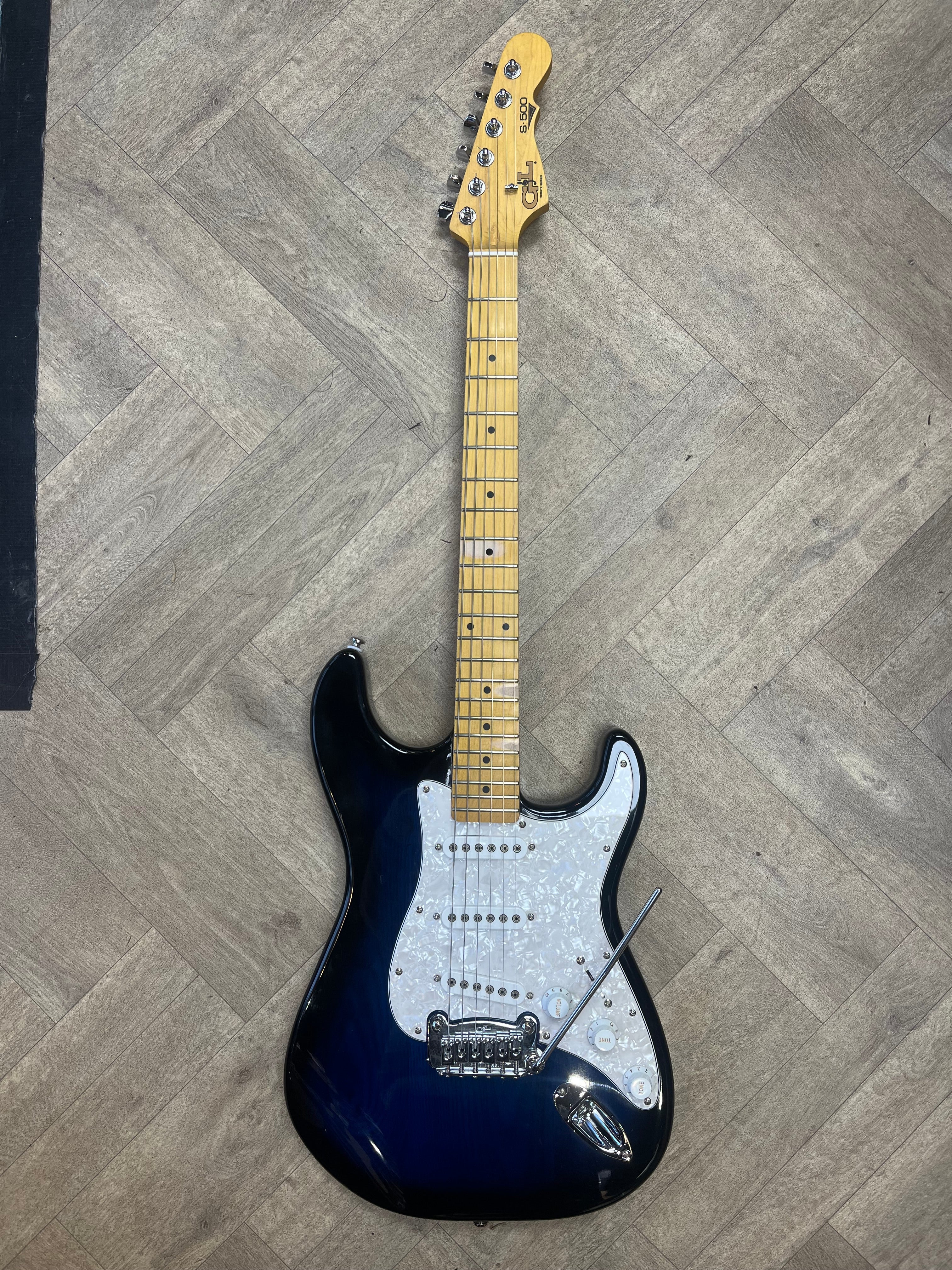 G&L Tribute Series S-500 – Blue Burst | Maple Neck - GOOD CONDITION