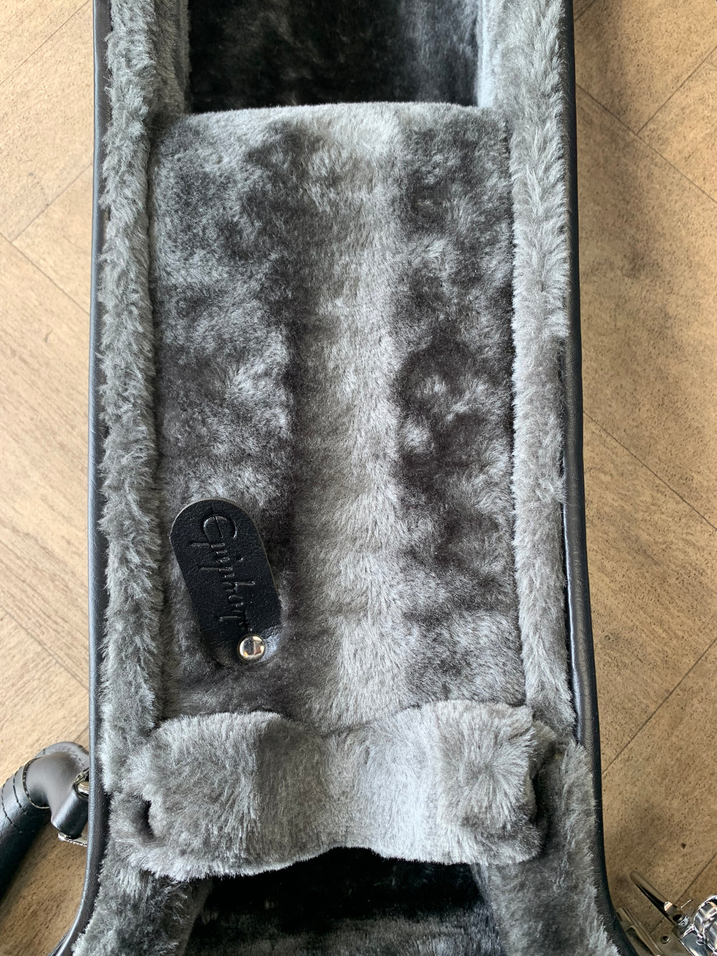 Epiphone Hard Case for Les Paul - Excellent Condition