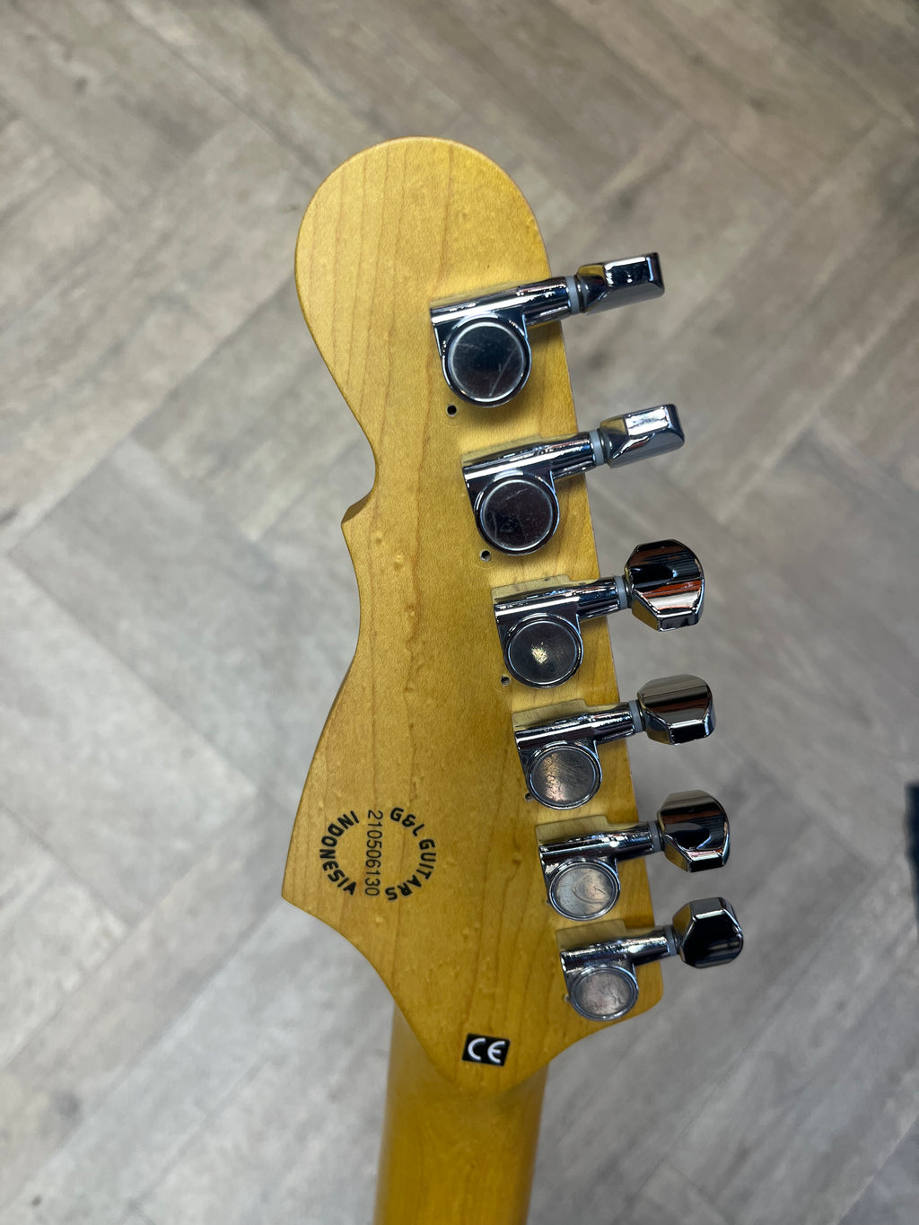 G&L Tribute Series S-500 – Blue Burst | Maple Neck - GOOD CONDITION