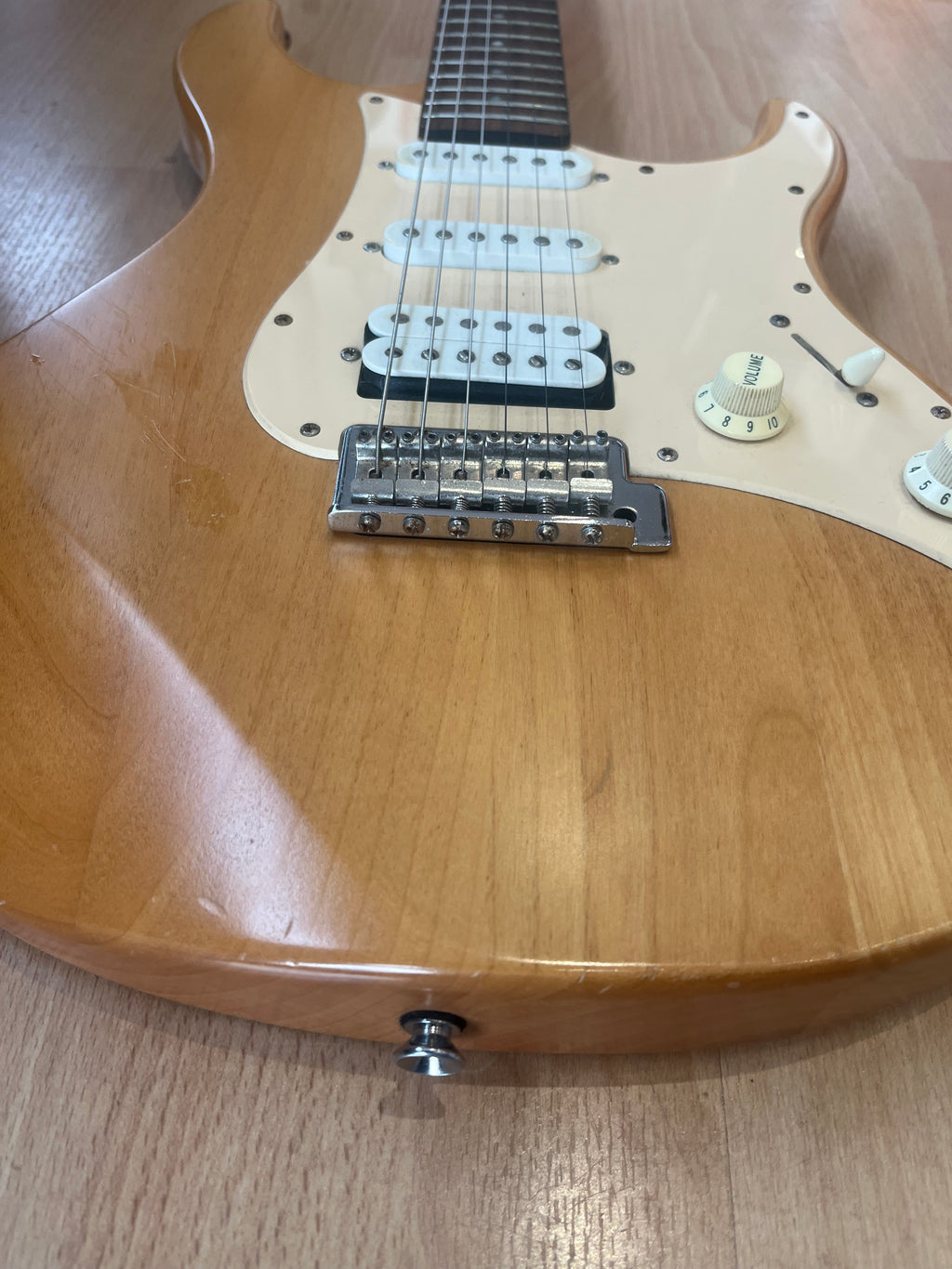 Yamaha Pacifica 112 – Natural Finish - GREAT CONDITION