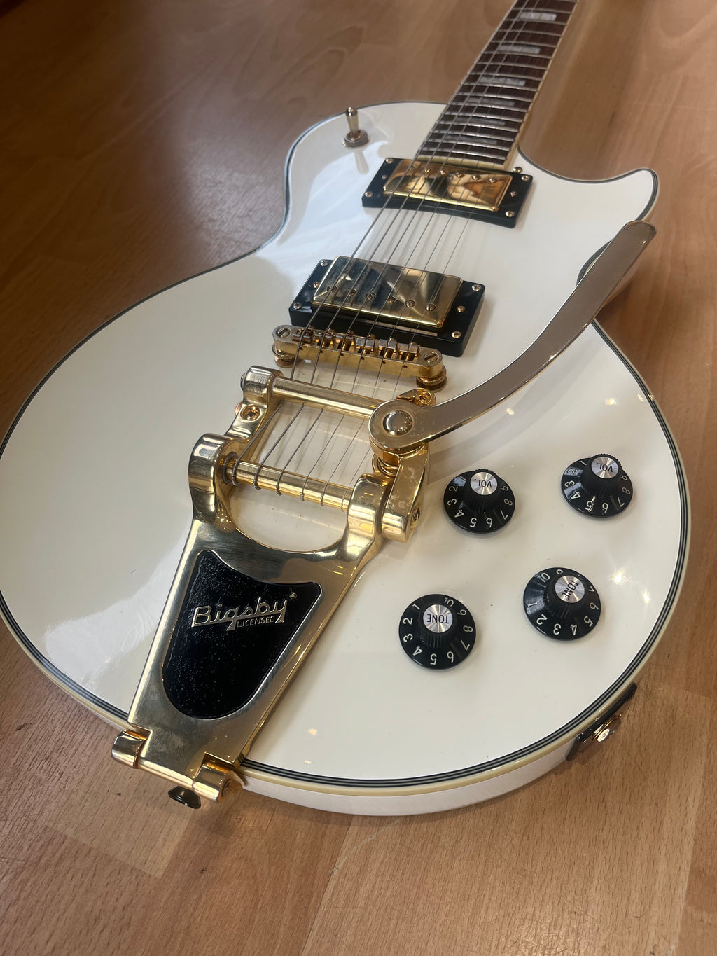 Epiphone Les Paul Custom – Alpine White - GREAT CONDITION