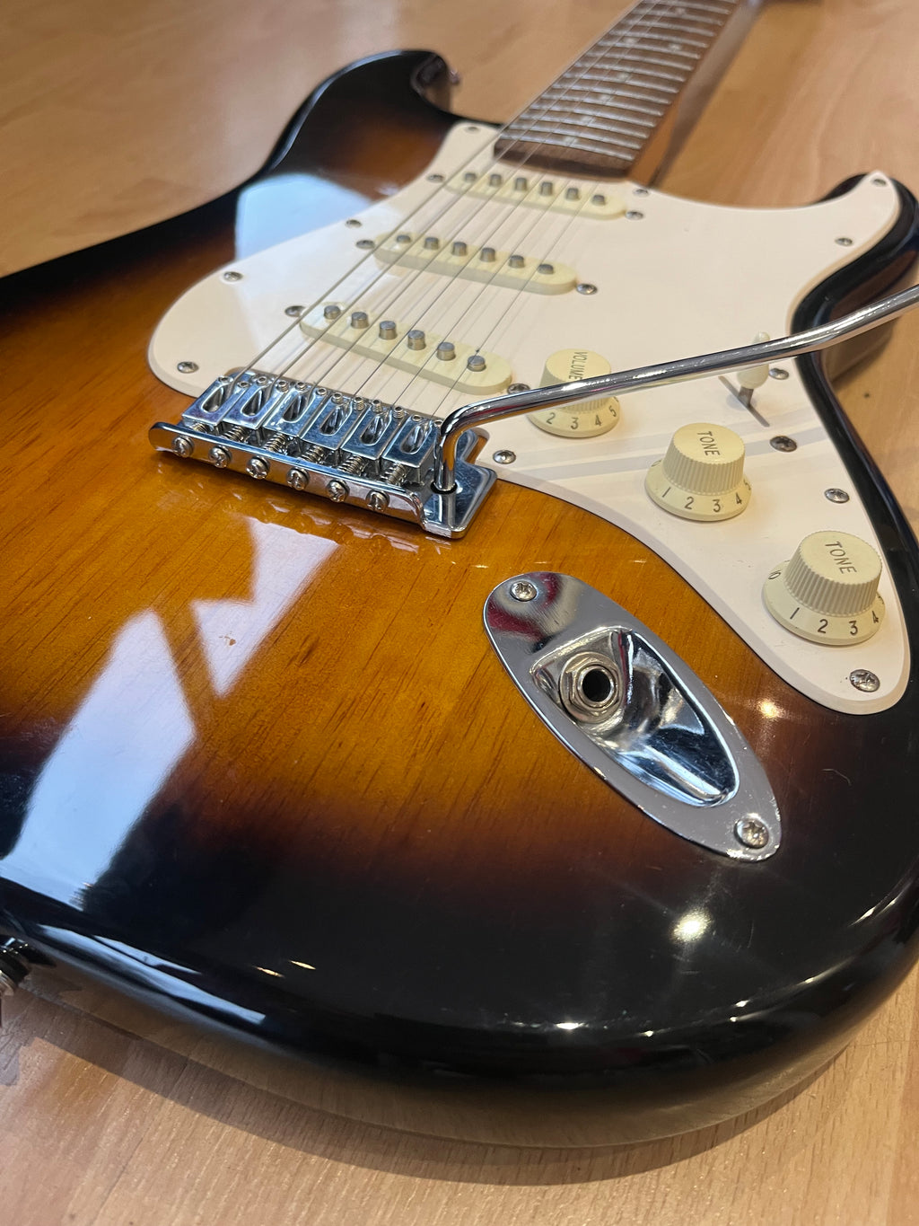 Squier Affinity Stratocaster – Sunburst - GREAT CONDITION