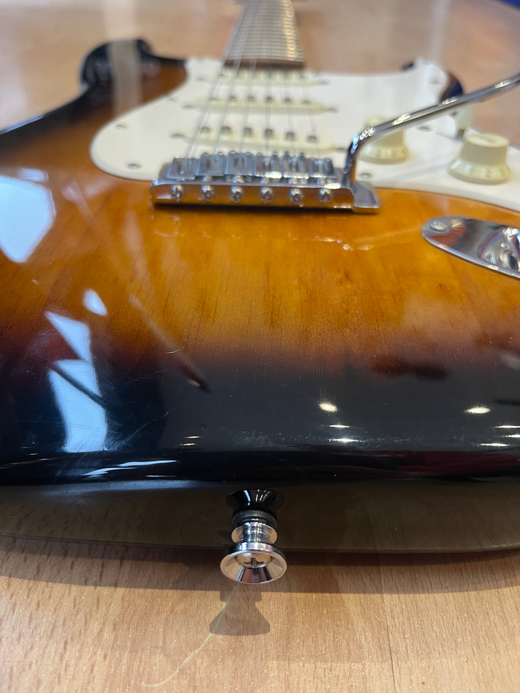 Squier Affinity Stratocaster – Sunburst - GREAT CONDITION