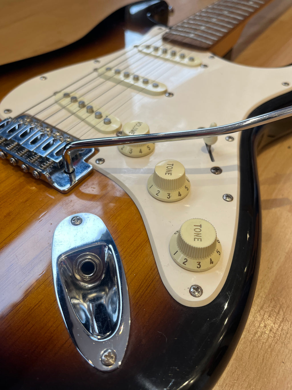Squier Affinity Stratocaster – Sunburst - GREAT CONDITION