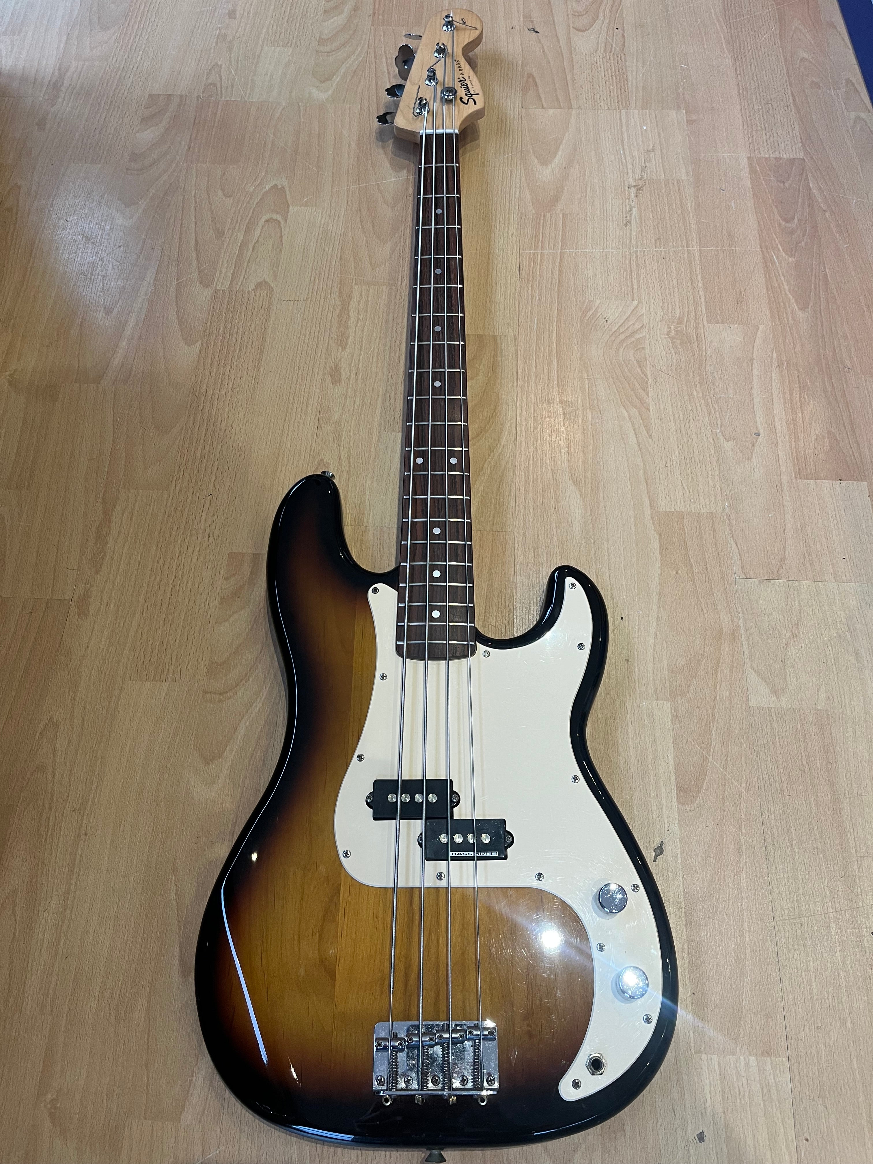 Squier Affinity Precision Bass – Sunburst - GREAT CONDITION