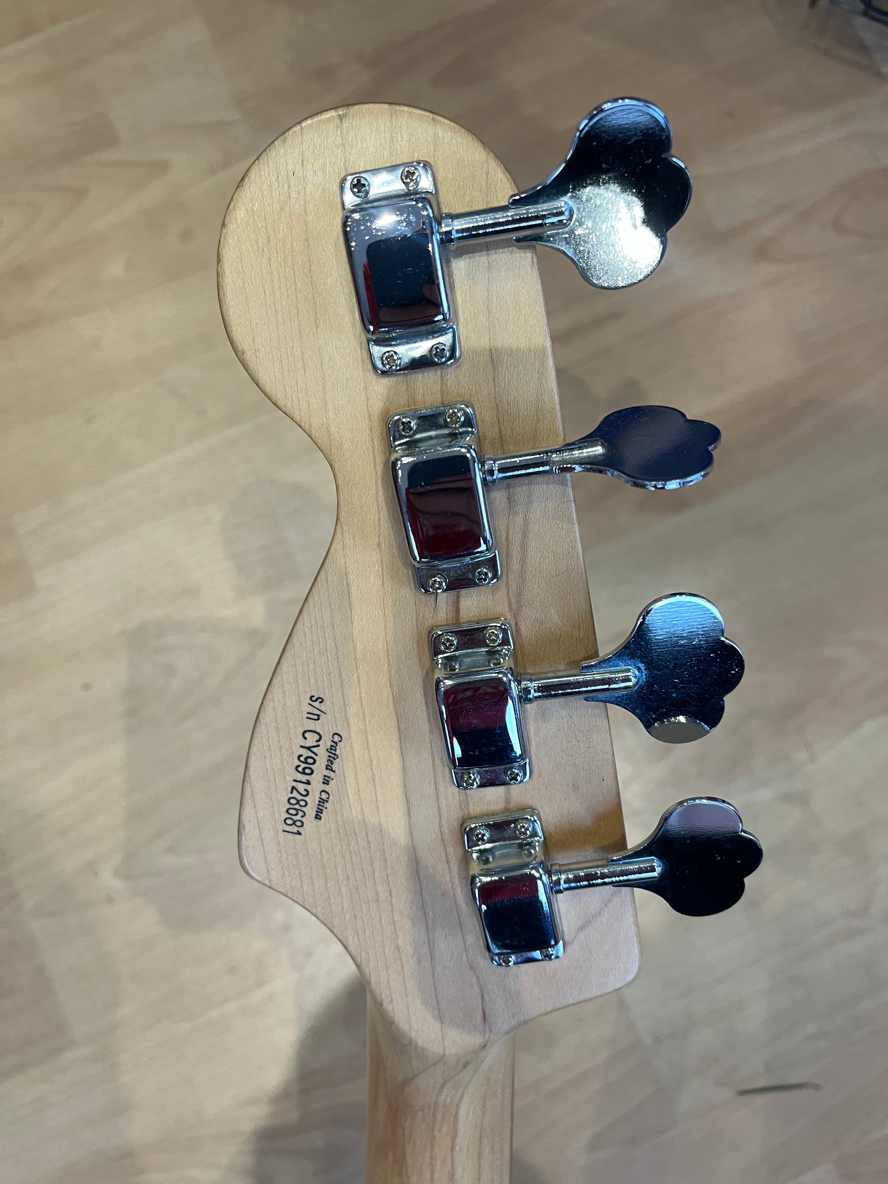 Squier Affinity Precision Bass – Sunburst - GREAT CONDITION