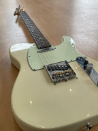 Squier Telecaster Standard Series in Vintage White - good condition