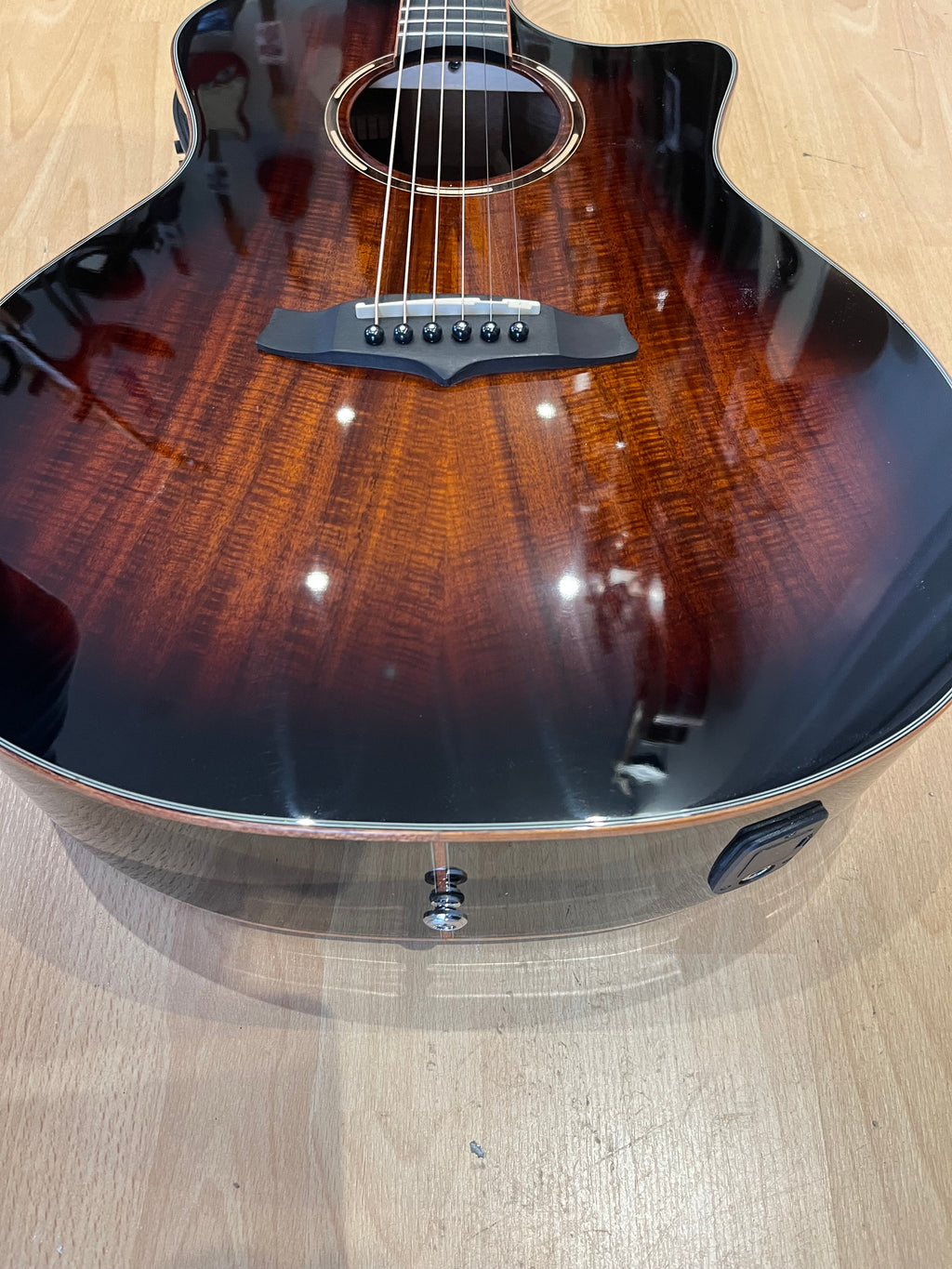 Premium Full-Size Acoustic Guitar – Excellent Sound & Value