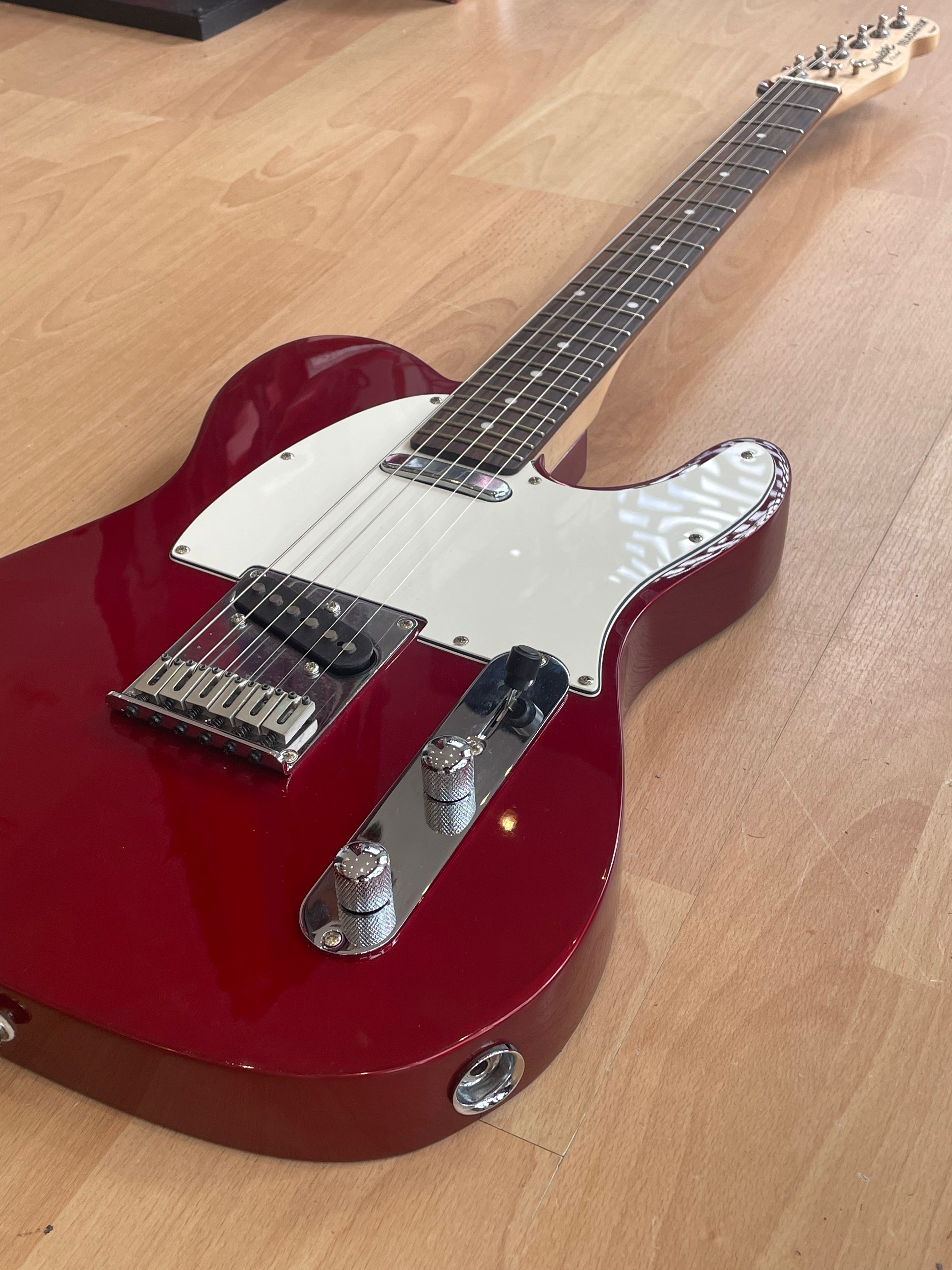 Squier Telecaster Standard Series in Candy Apple - Mint Condition