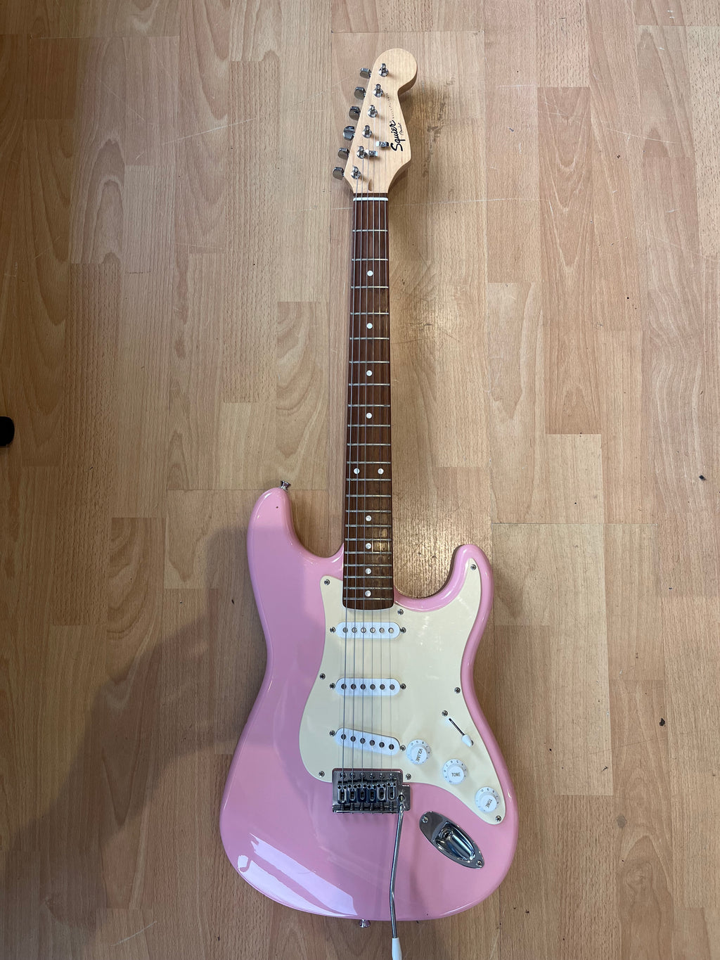 Squier Stratocaster – Pink Finish - GOOD CONDITION