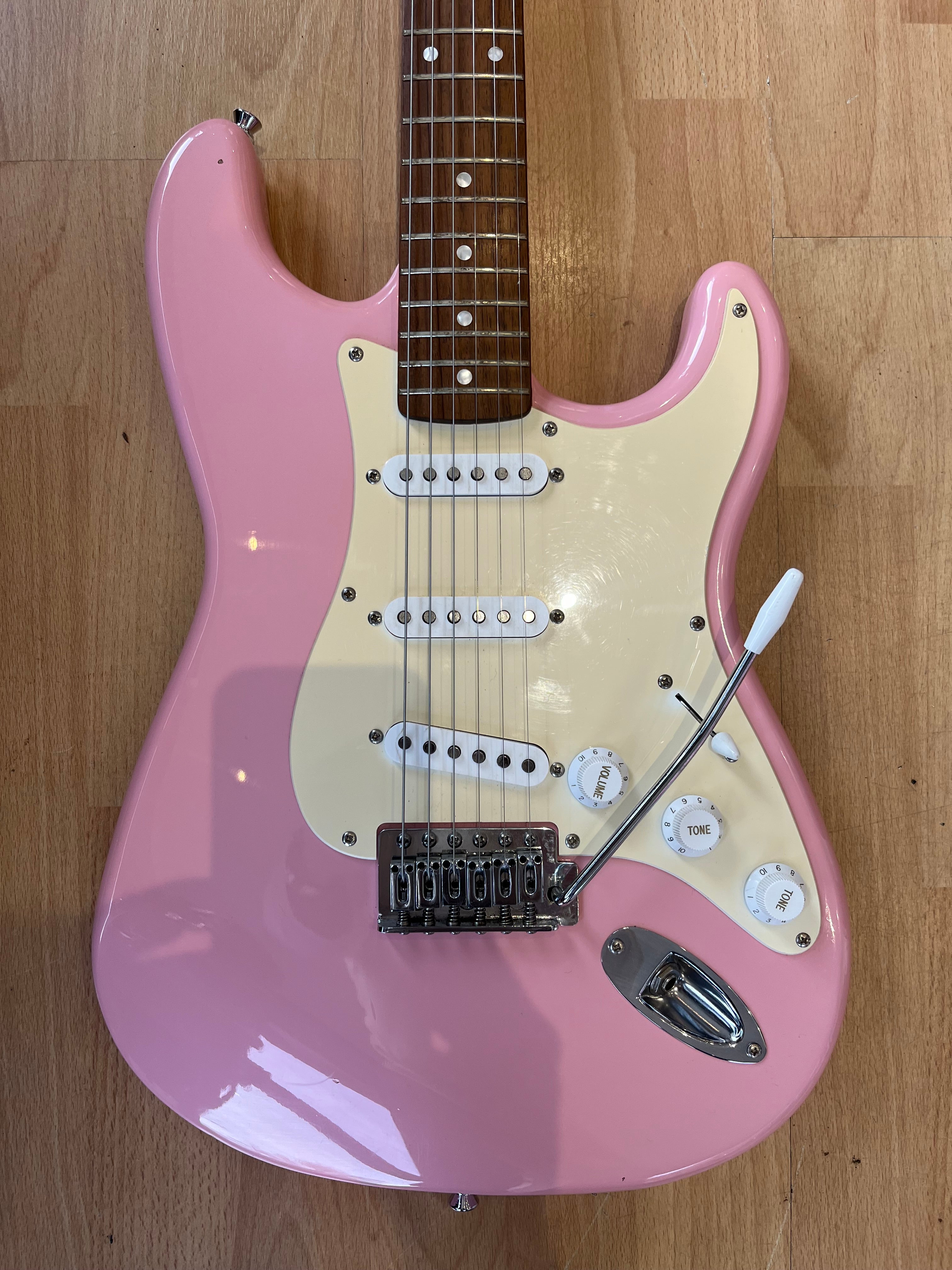 Squier Stratocaster – Pink Finish - GOOD CONDITION