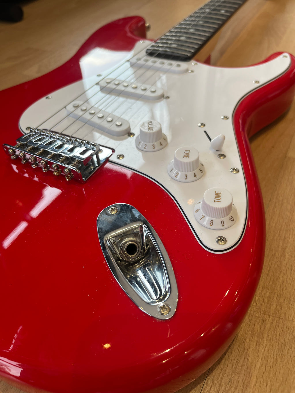 Squier Stratocaster – Red Finish - EXCELLENT CONDITION
