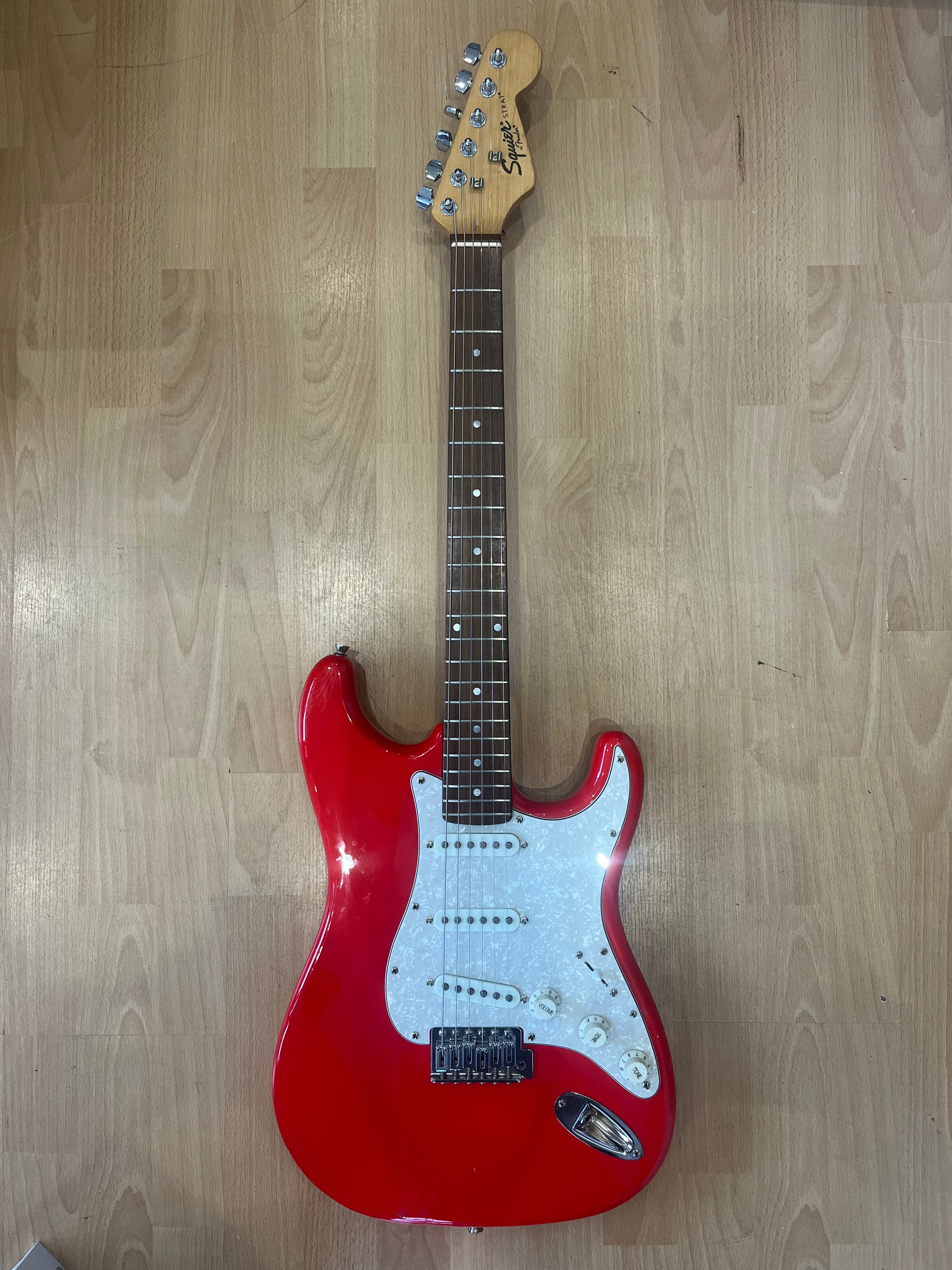 Squier Stratocaster – Red Finish with Pearloid Pickguard - GOOD CONDITION