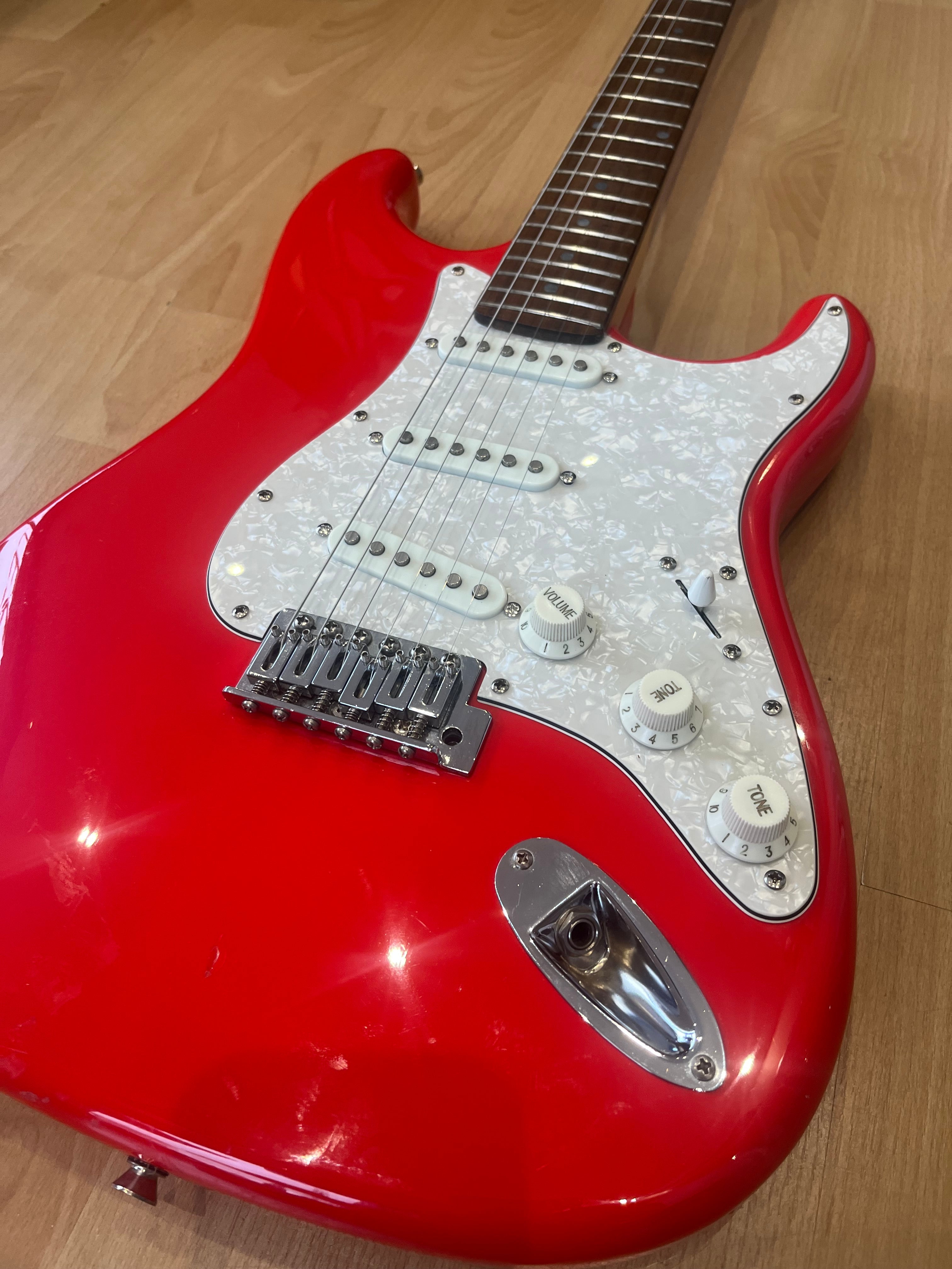 Squier Stratocaster – Red Finish with Pearloid Pickguard - GOOD CONDITION