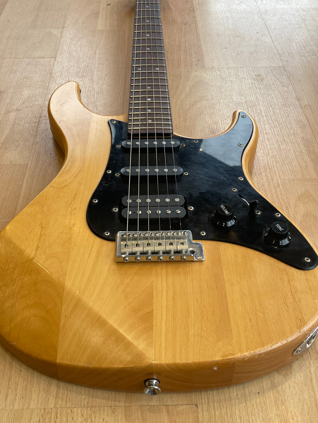 Yamaha Pacifica 112J Electric Guitar - Good Condition
