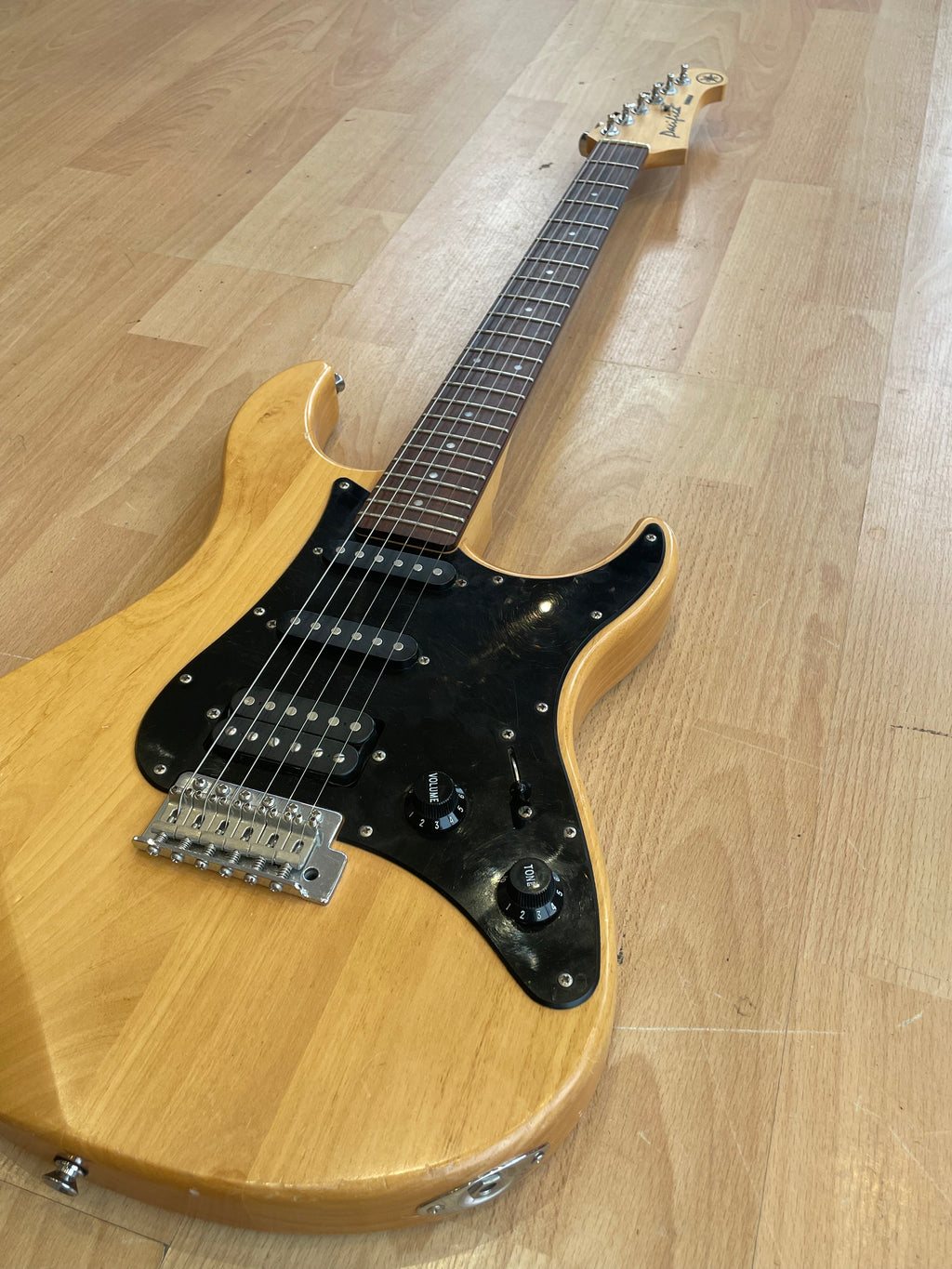 Yamaha Pacifica 112J Electric Guitar - Good Condition