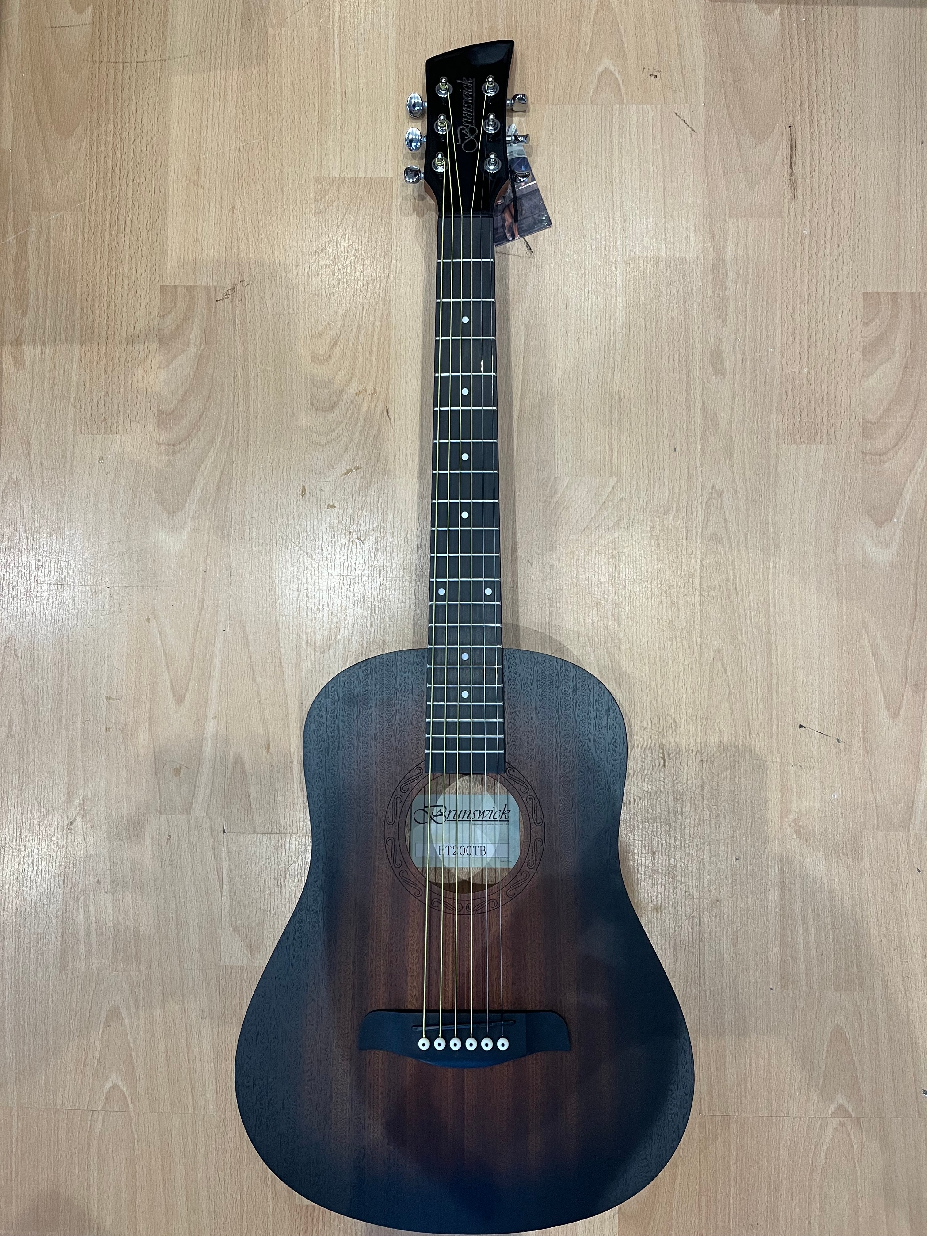 Travel Acoustic Guitar – Compact & Easy to Carry