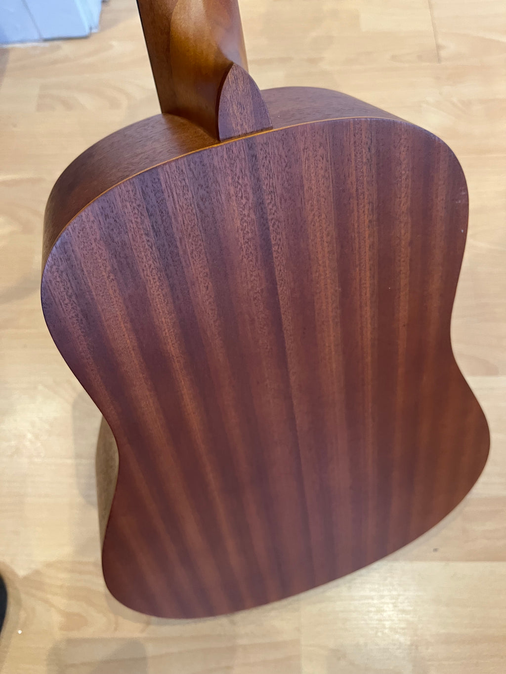 Travel Acoustic Guitar – Compact & Easy to Carry