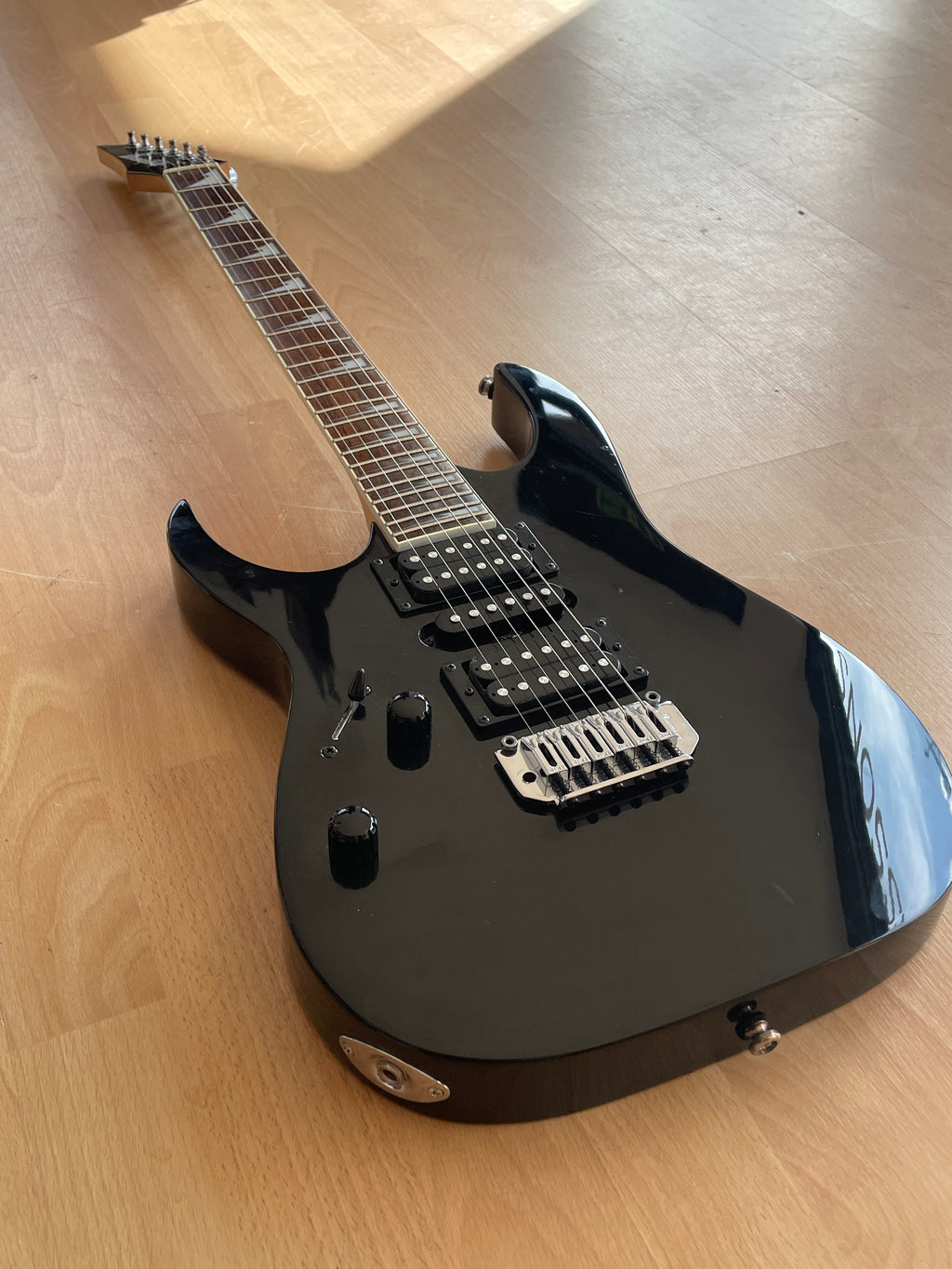 Ibanez Gio Black Flat Left Handed -  Great Condition