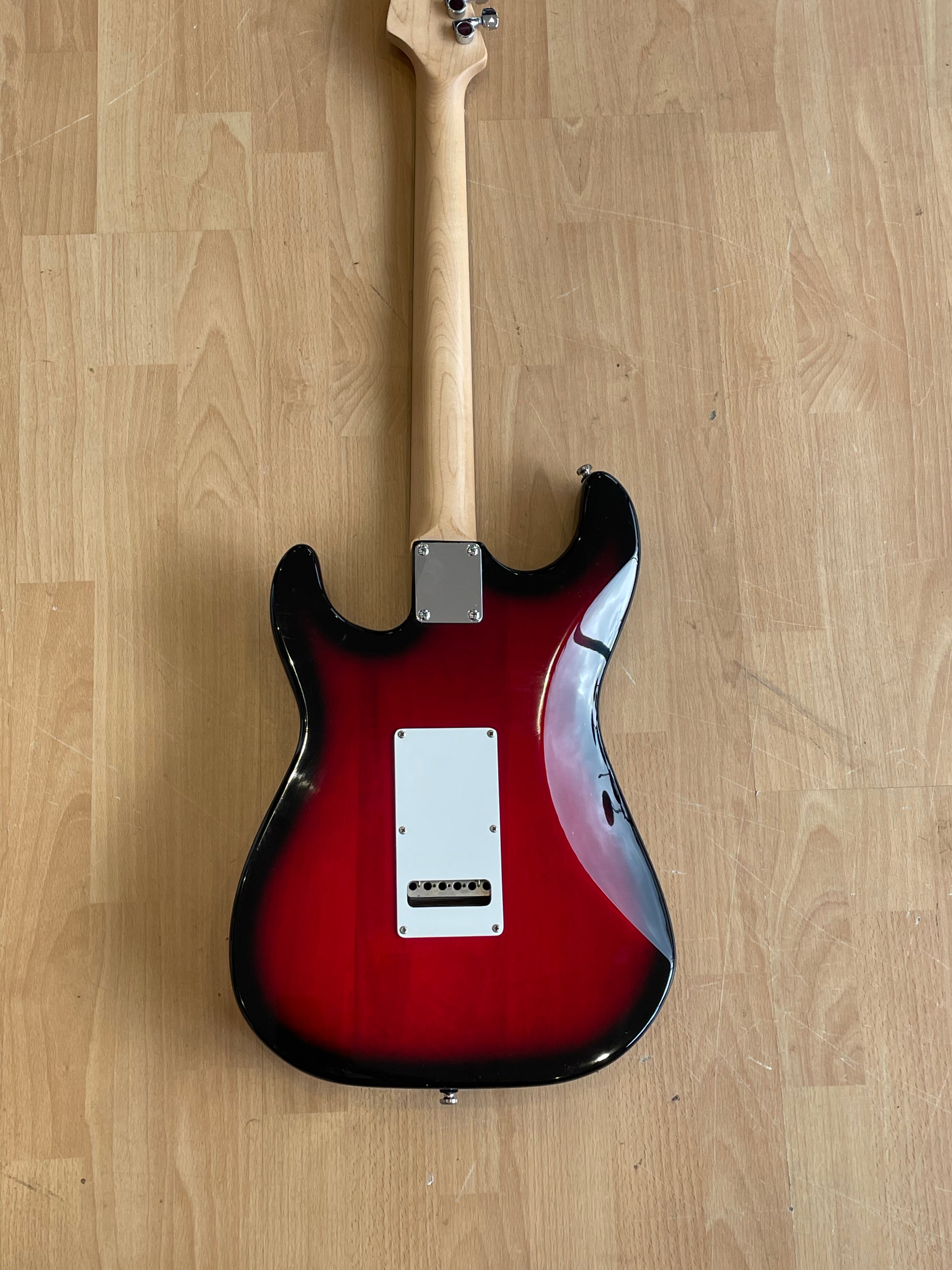 G&L Tribute S500 Wild Cherry Finish in Excellent Condition
