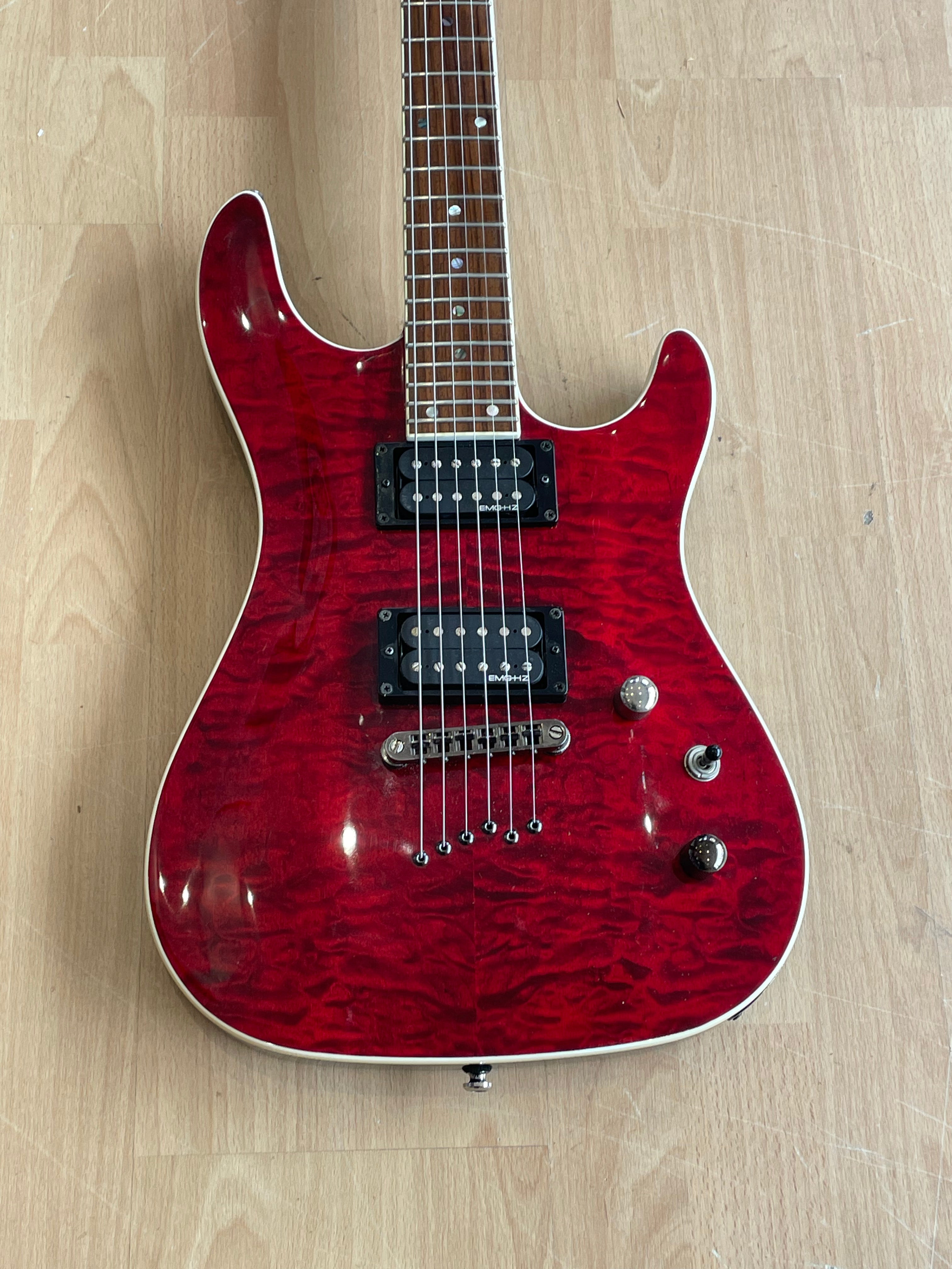 Cort KX1Q in Black Cherry -24 Fret - Excellent Condition
