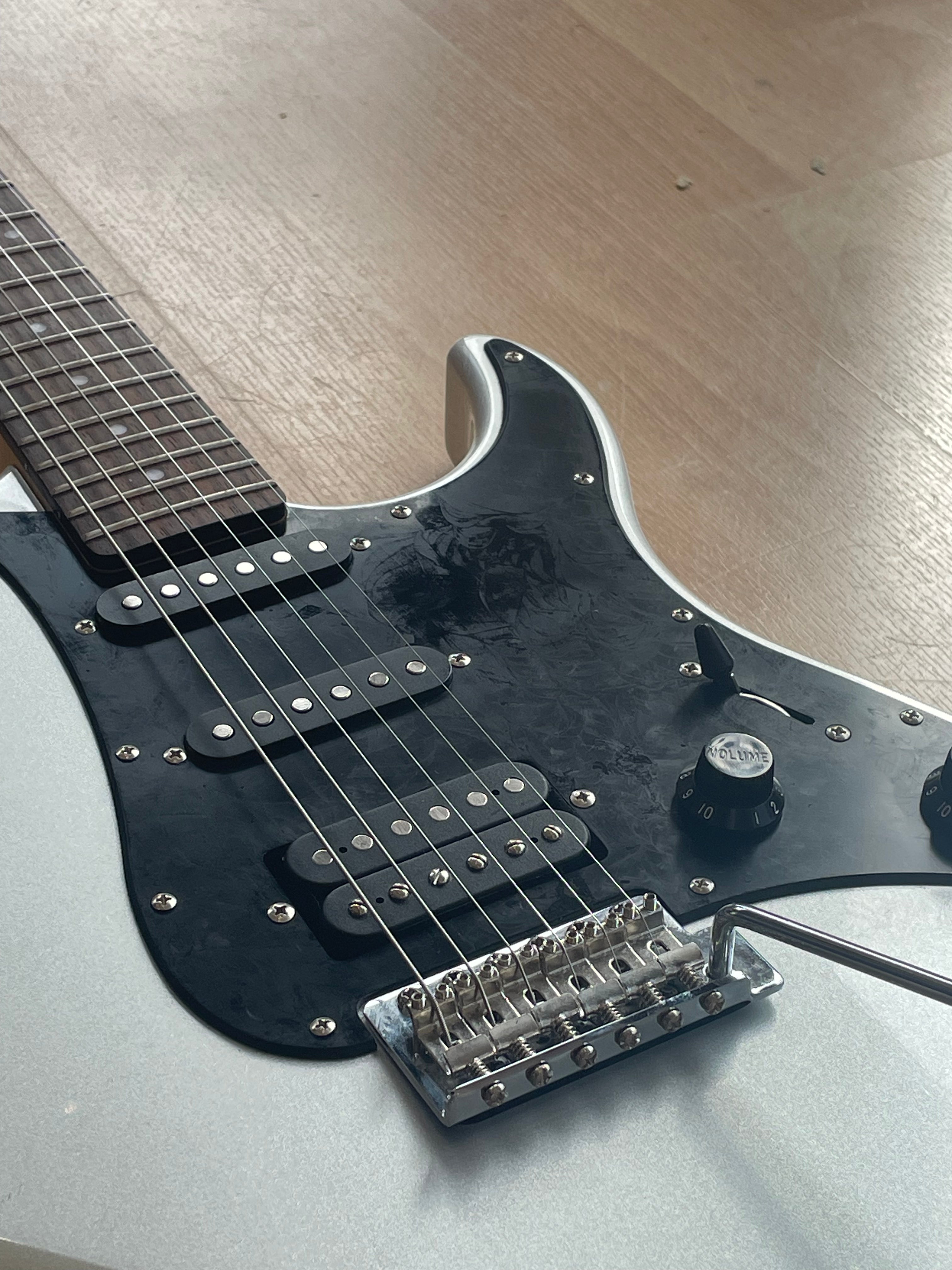 Yamaha Pacifica 112X IN SILVER - Great Condition