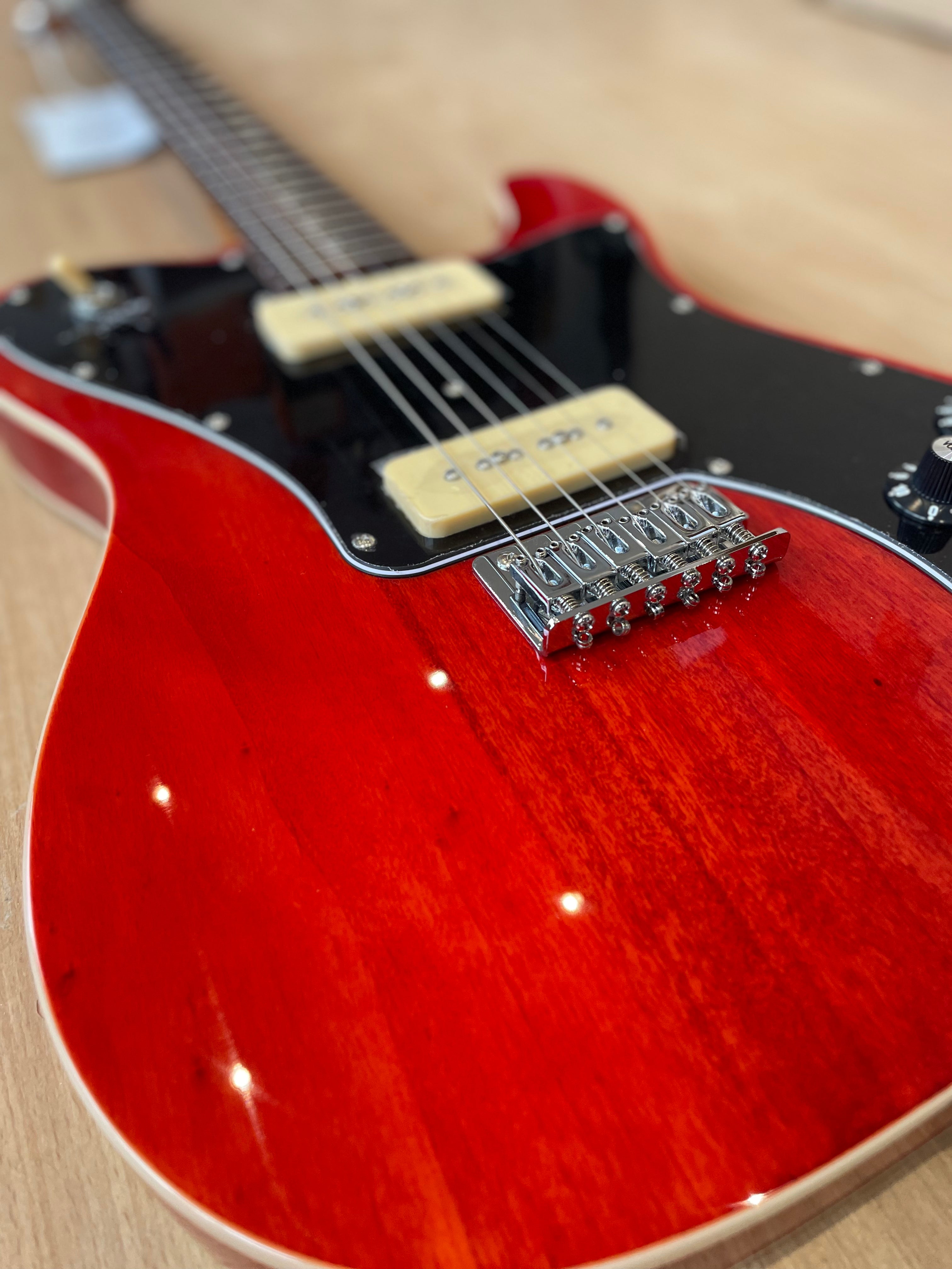 Northstar Pro NSP2NA - single cutaway electric guitar - P90s and red woodgrain finish