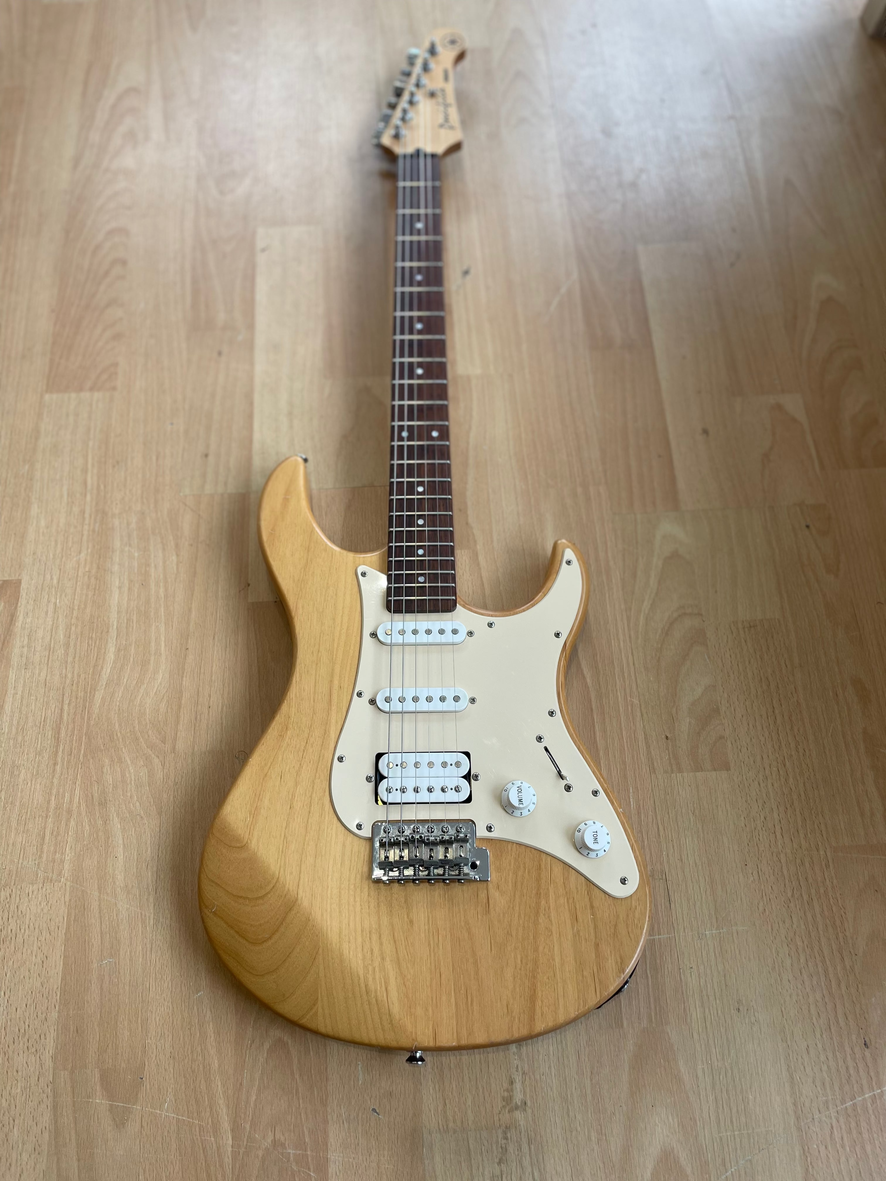 Yamaha Pacifica 112 in Great Condition