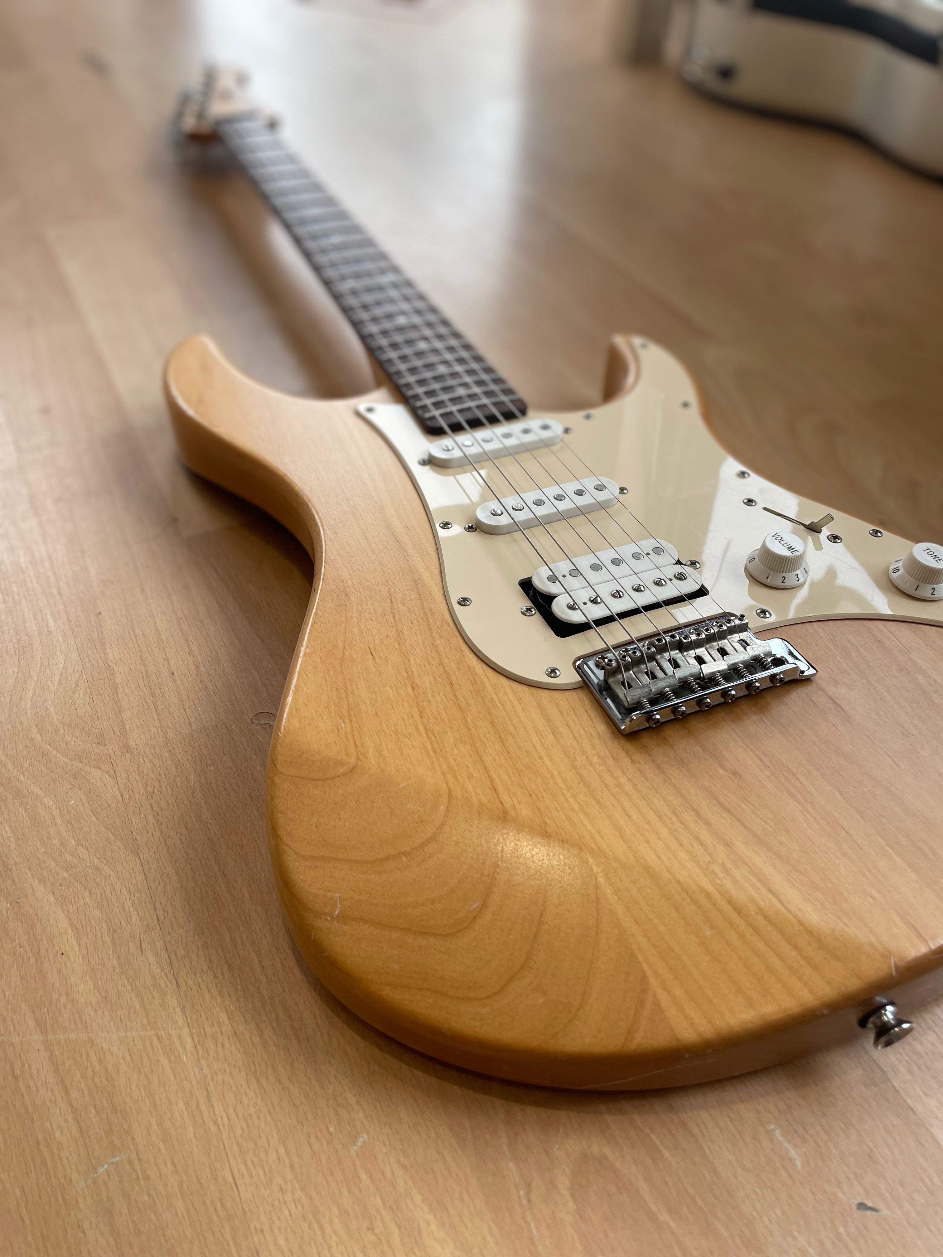 Yamaha Pacifica 112 in Great Condition