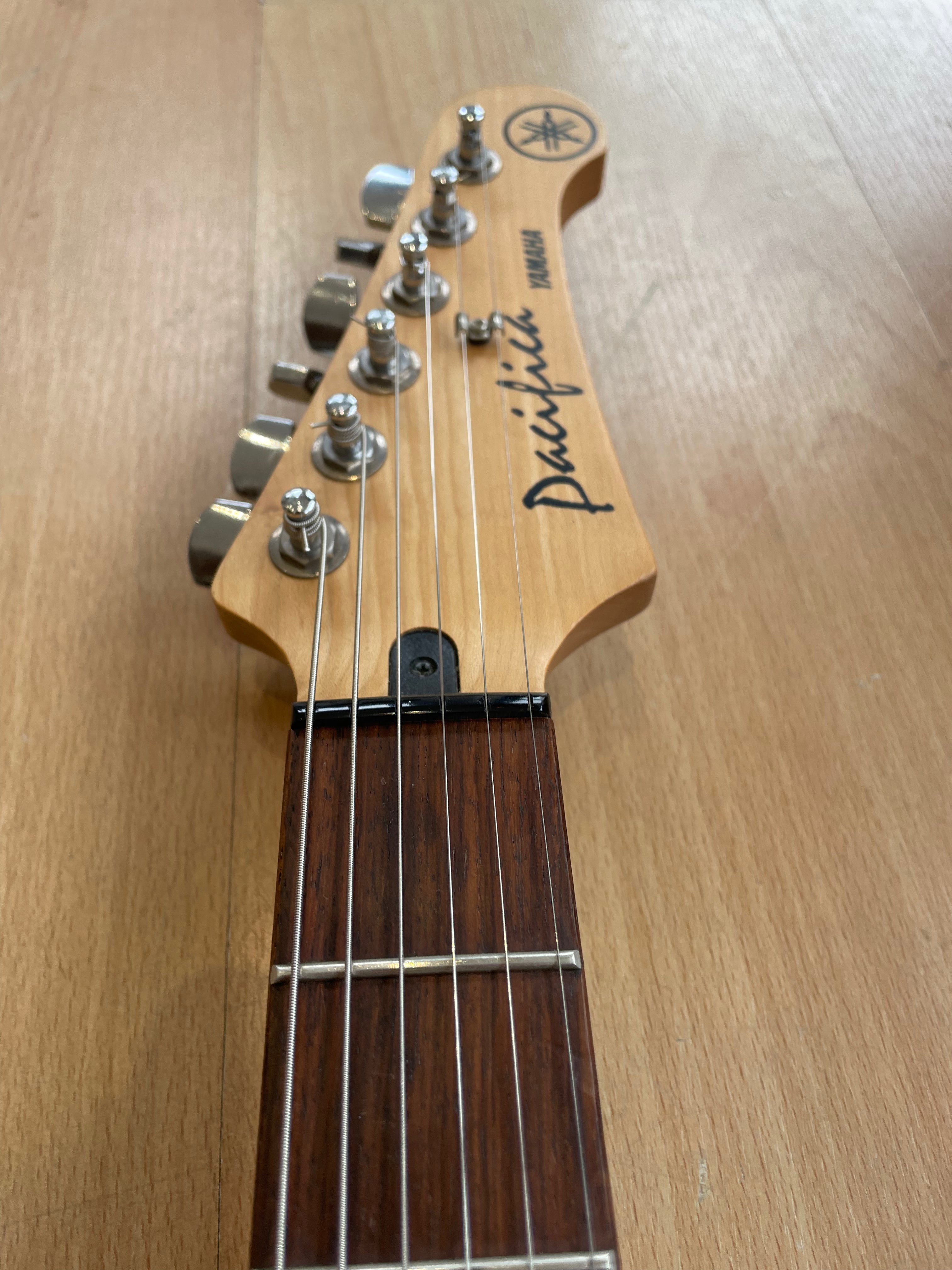 Yamaha Pacifica 112 in Great Condition
