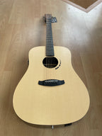 Tanglewood Metropolitan - Spruce Top, Dreadnought Shape Electro Acoustic