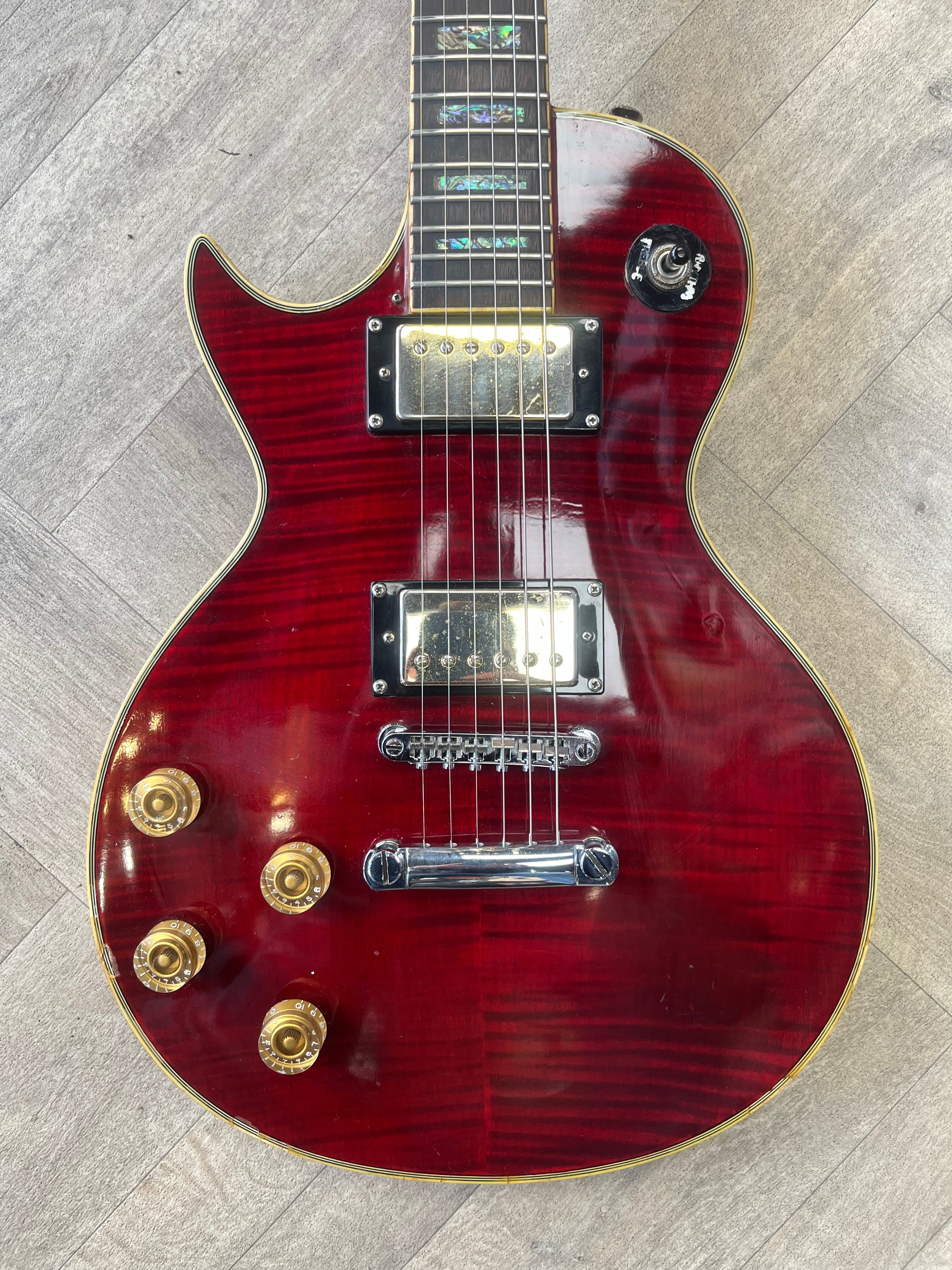 Westfield LP-Style Electric Guitar – Cherry Flame Top - Upgraded with genuine Grover machine heads for excellent tuning stability.