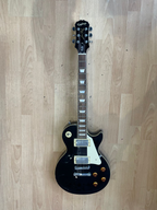 Epiphone Les Paul Standard in Black - good condition