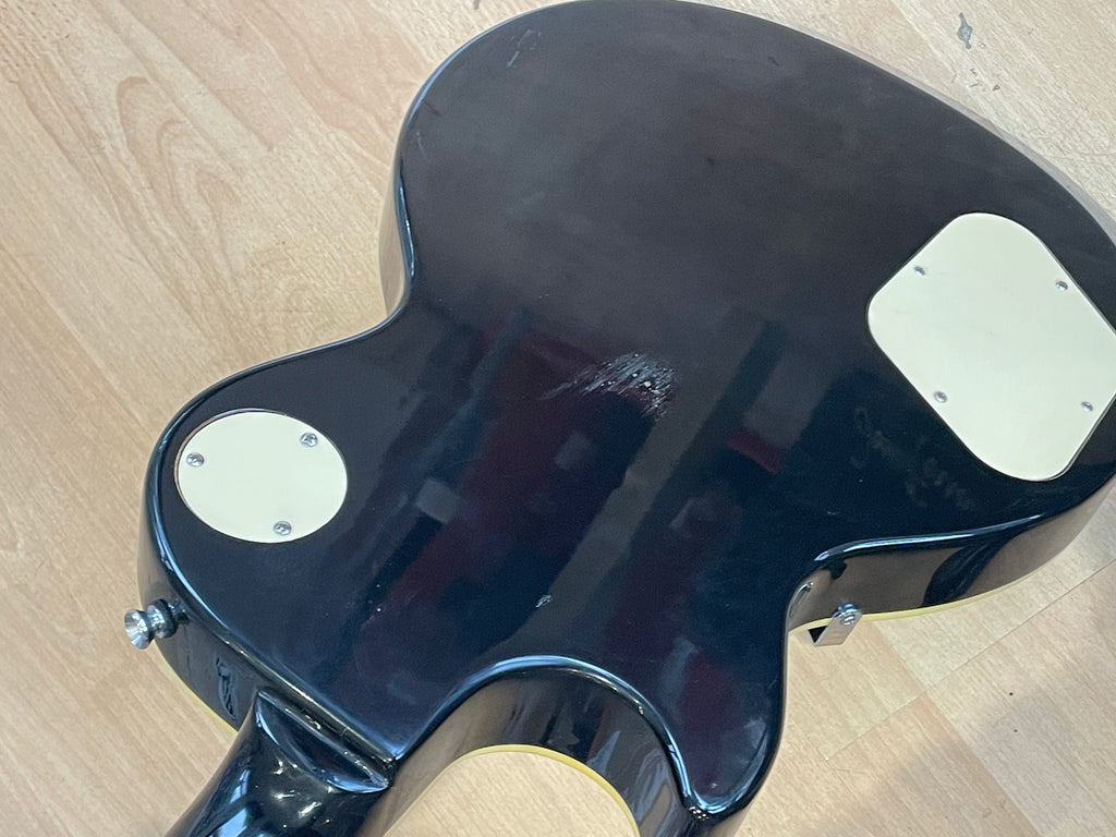 Epiphone Les Paul Standard in Black - good condition