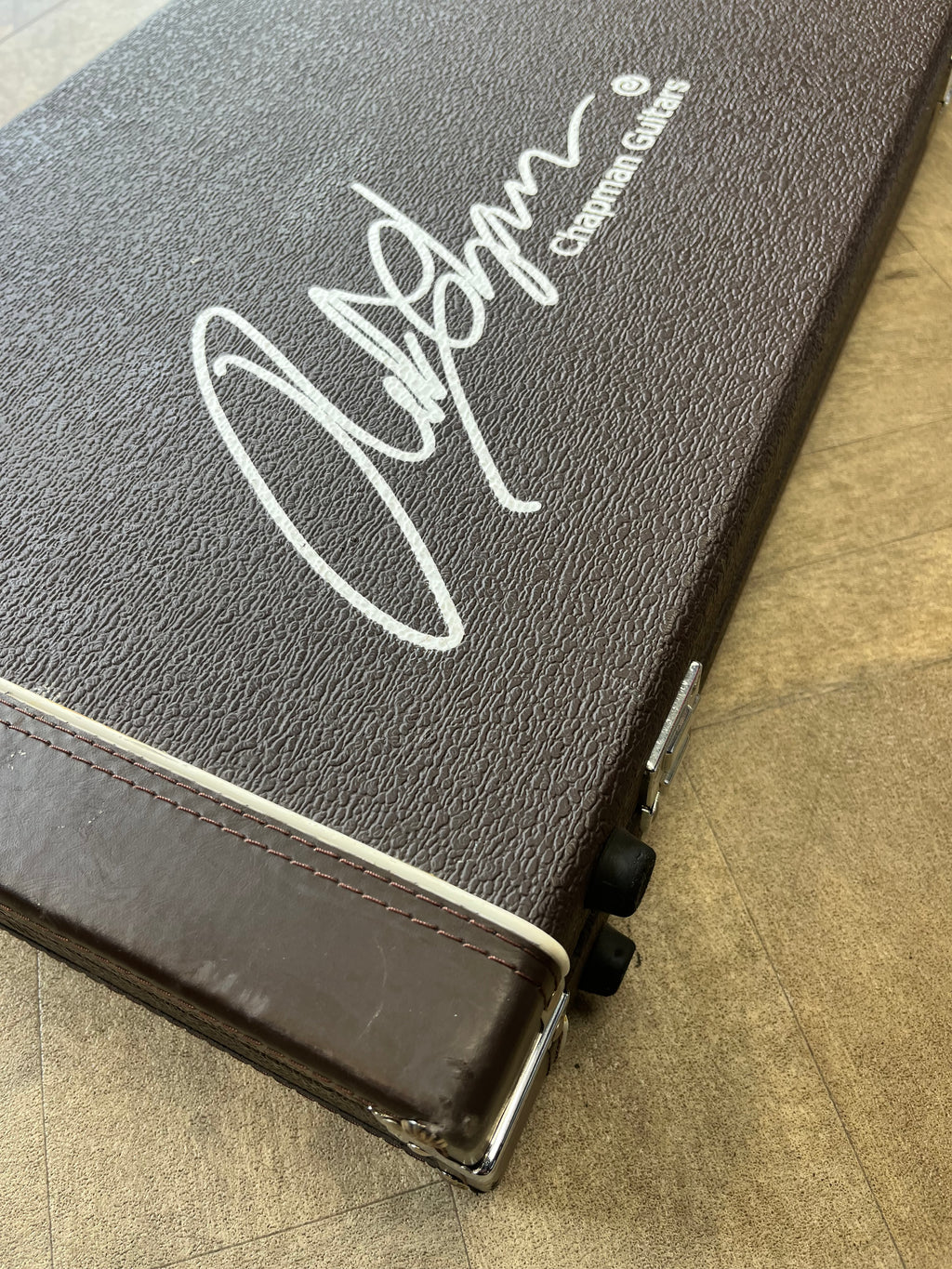 Chapman ML1 Pro Modern – Natural – Korean Made – With Hard Case