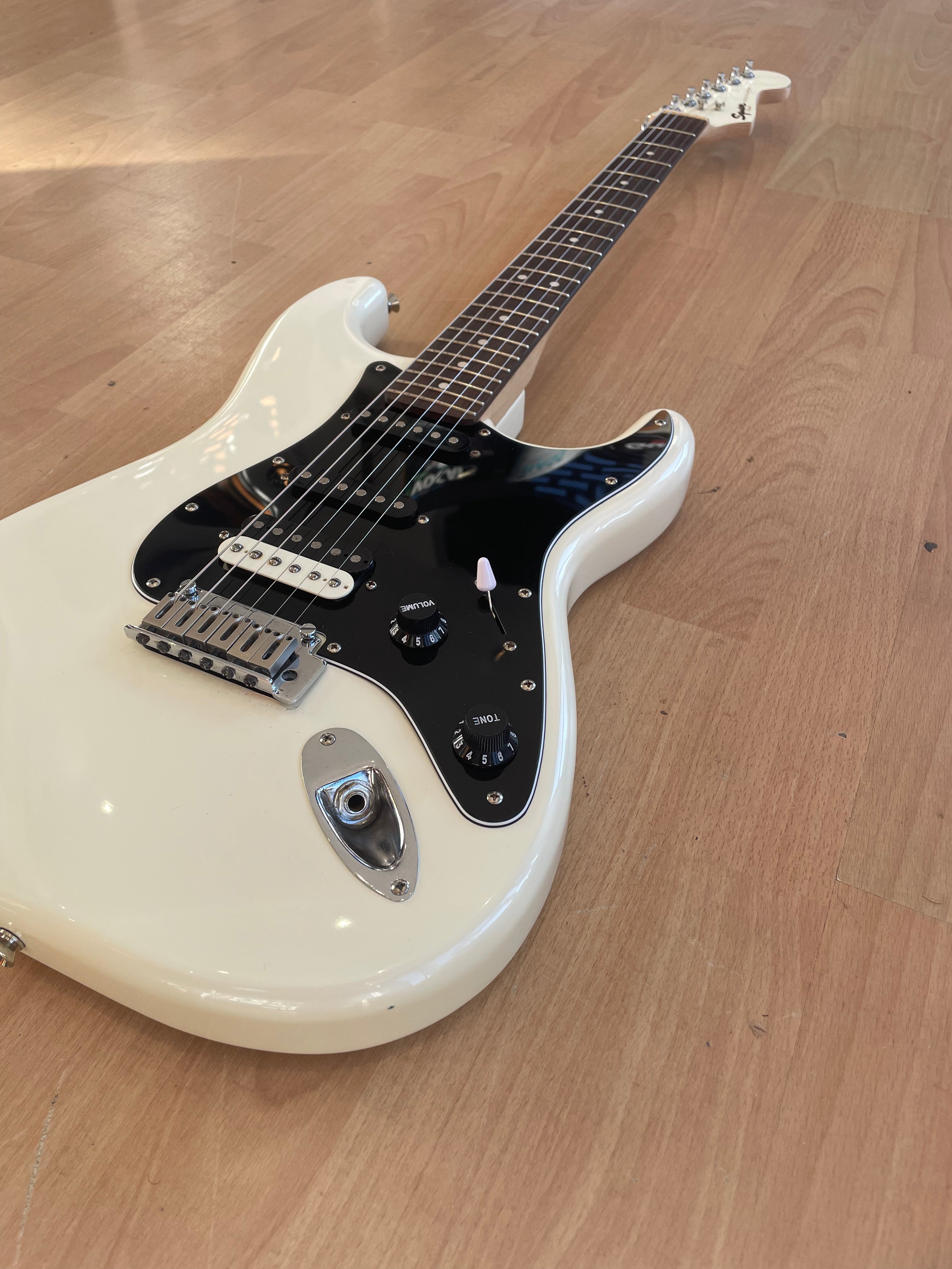 Squier Contemporary HSS Stratocaster in Pearl White- Great Condition