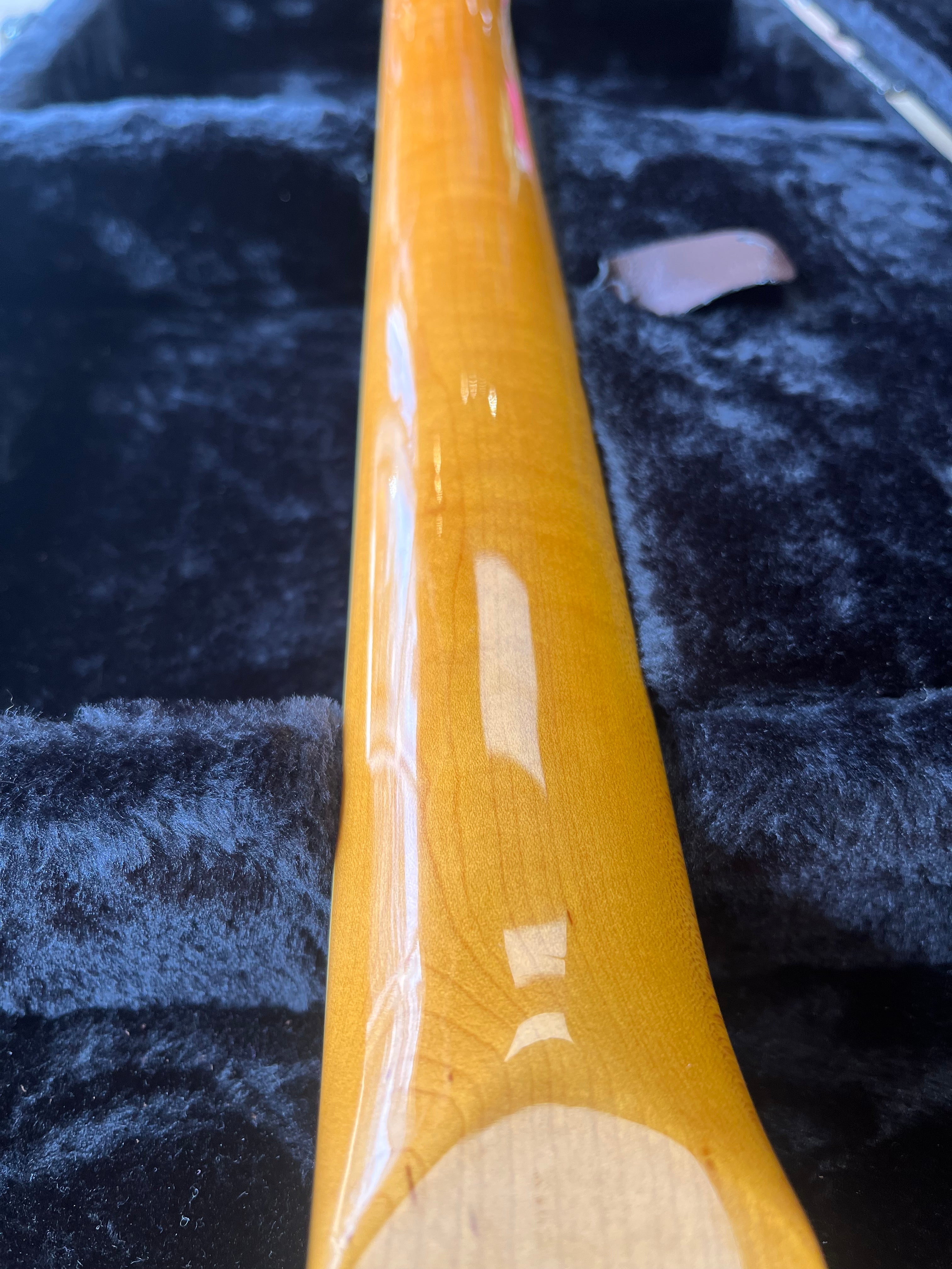 Burns King Cobra Custom – Natural – With Original Hard Case