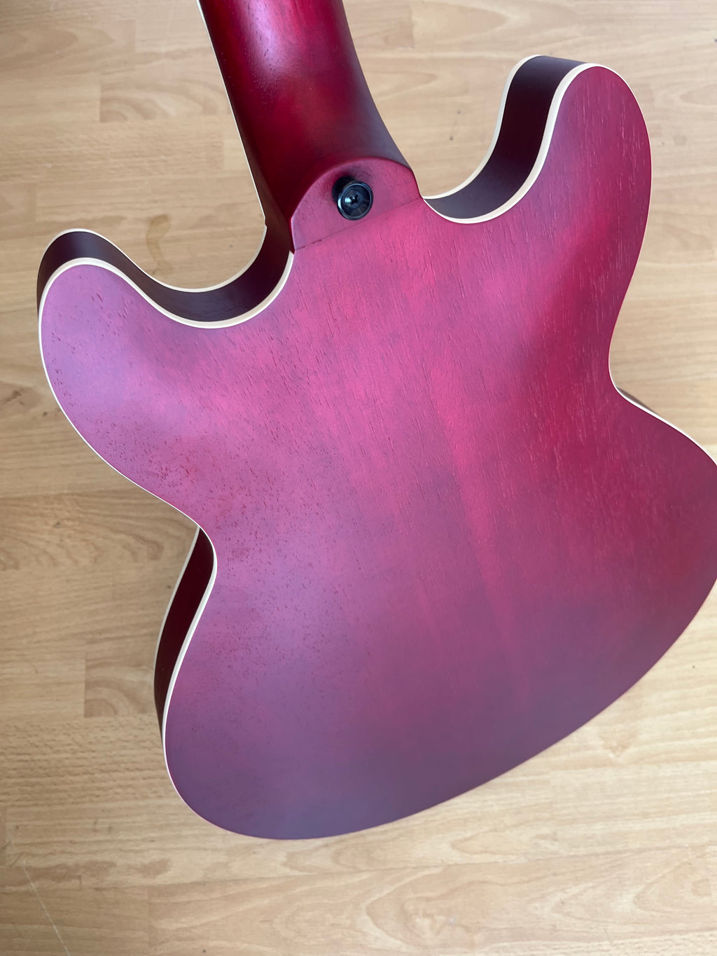 Northstar Pro Semi Acoustic All Mahogany - Cherry Colour