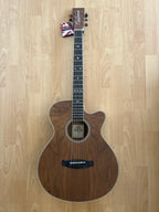 ACOUSTIC GUITAR REUNION PRO - Solid Spruce top with Black Walnut